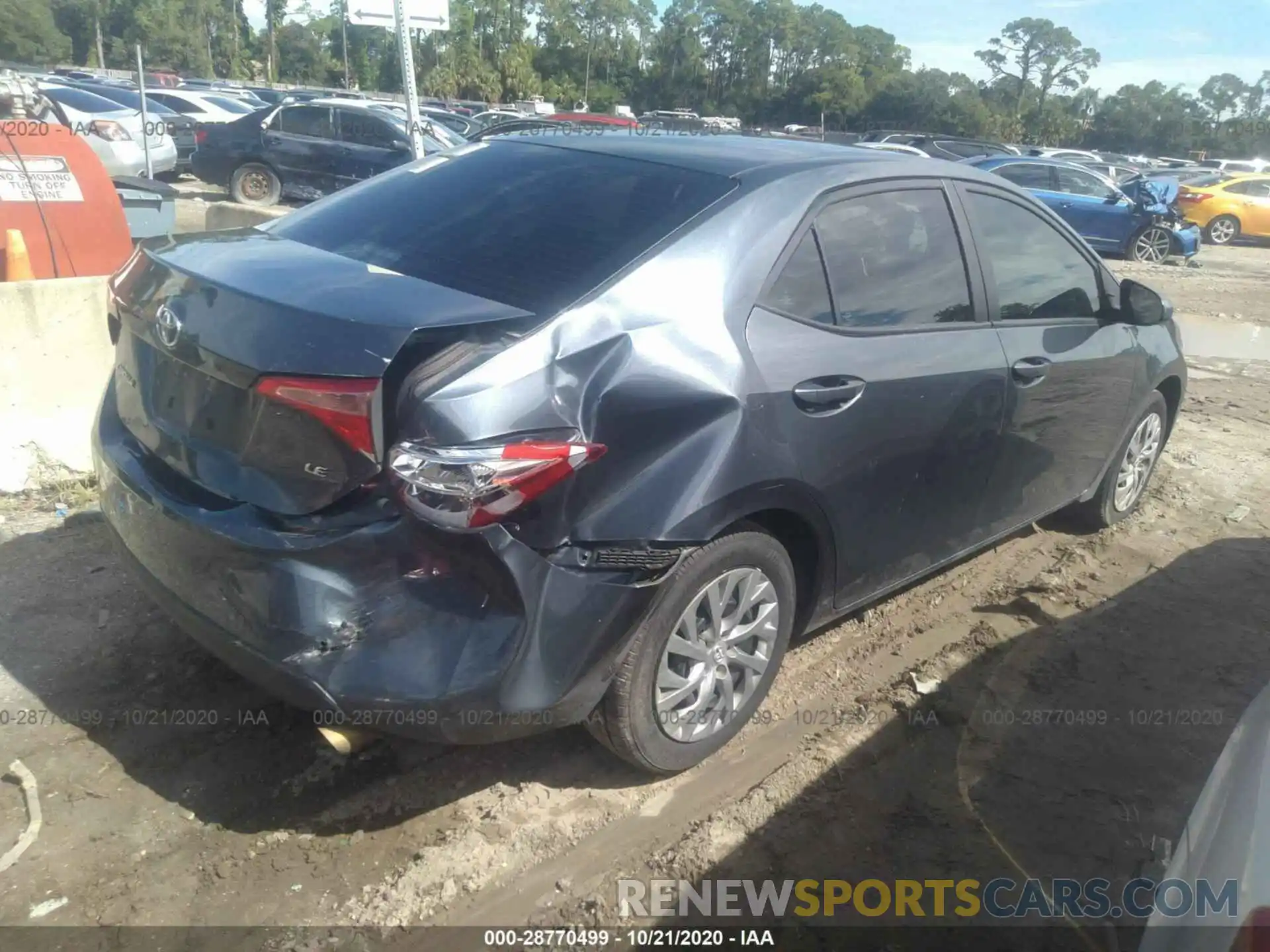 4 Photograph of a damaged car 2T1BURHE9KC129770 TOYOTA COROLLA 2019