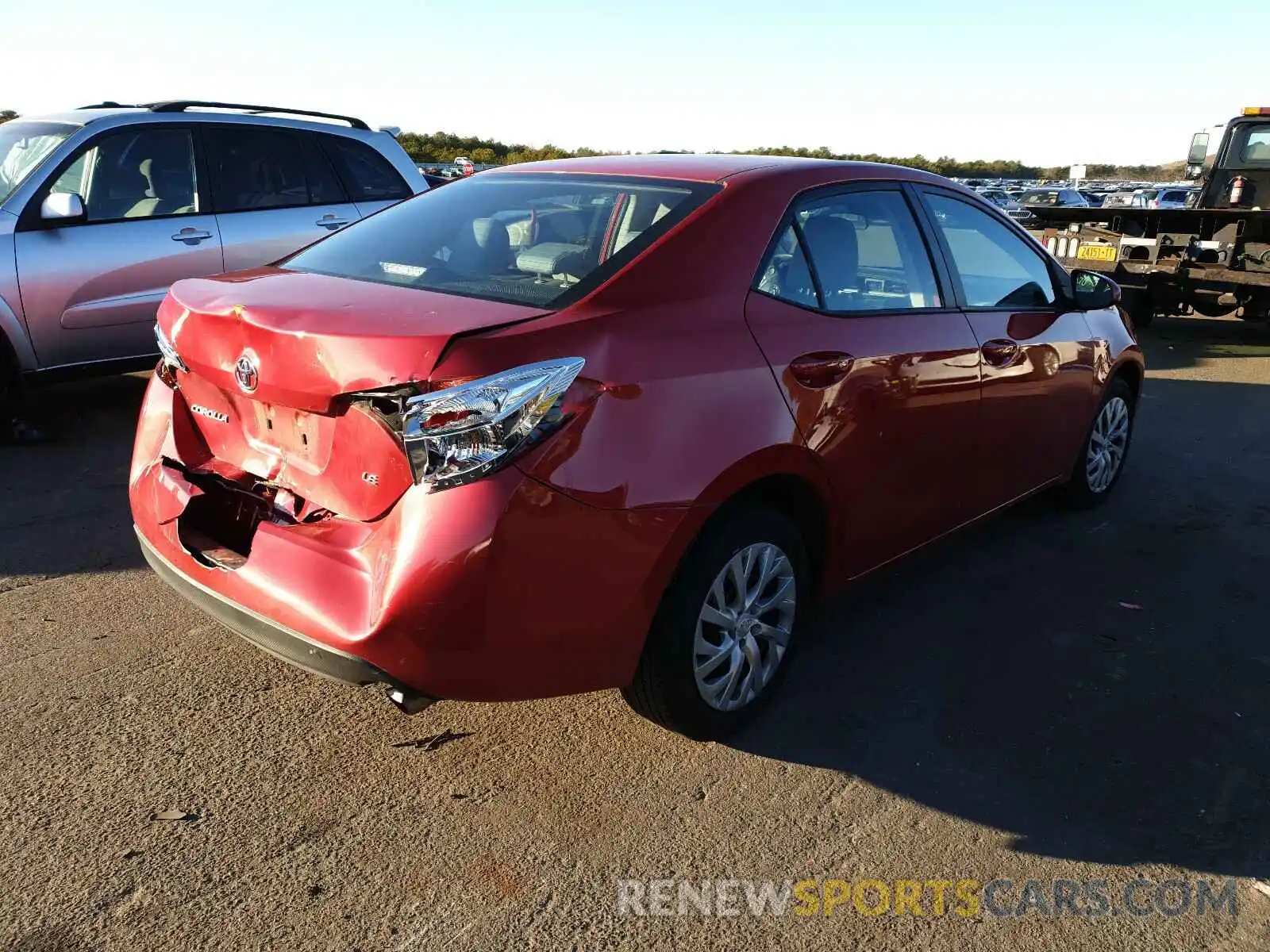 4 Photograph of a damaged car 2T1BURHE9KC130336 TOYOTA COROLLA 2019