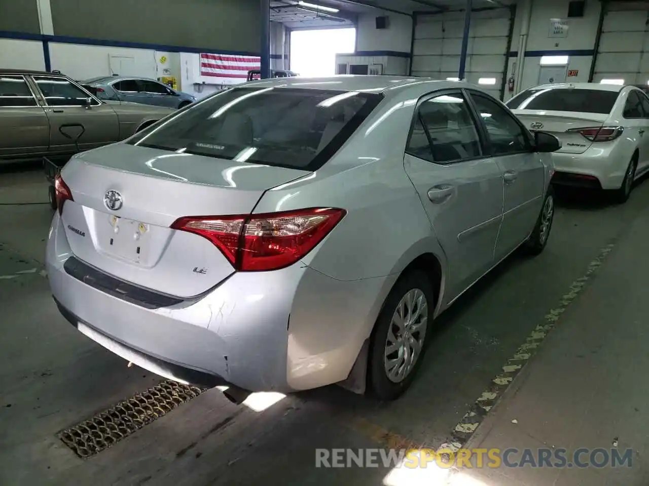 4 Photograph of a damaged car 2T1BURHE9KC130613 TOYOTA COROLLA 2019