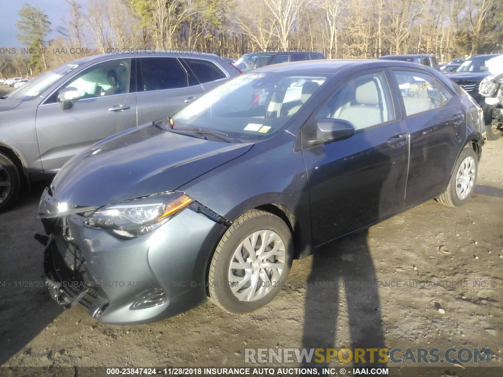 2 Photograph of a damaged car 2T1BURHE9KC131082 Toyota Corolla 2019