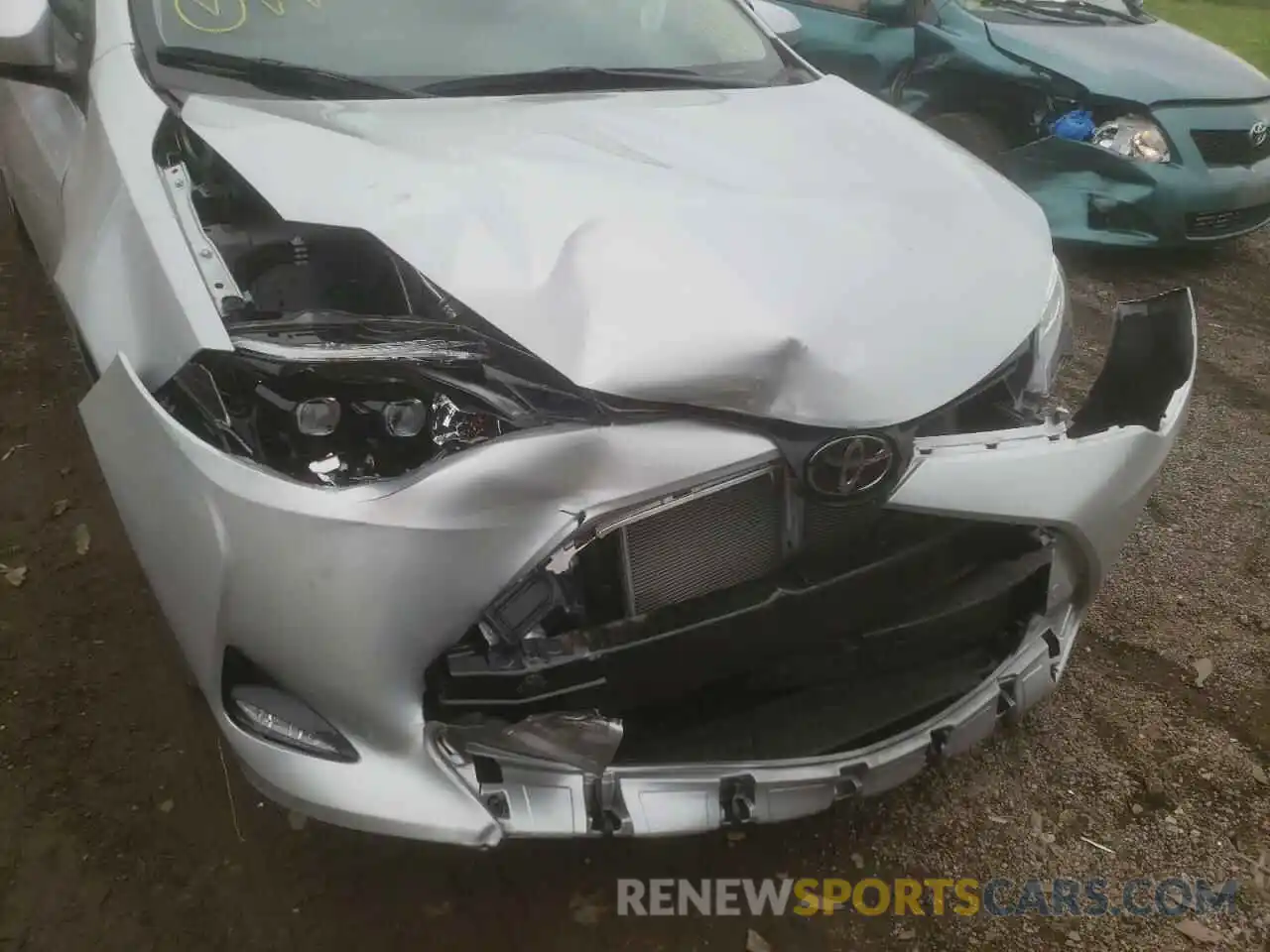 9 Photograph of a damaged car 2T1BURHE9KC131616 TOYOTA COROLLA 2019