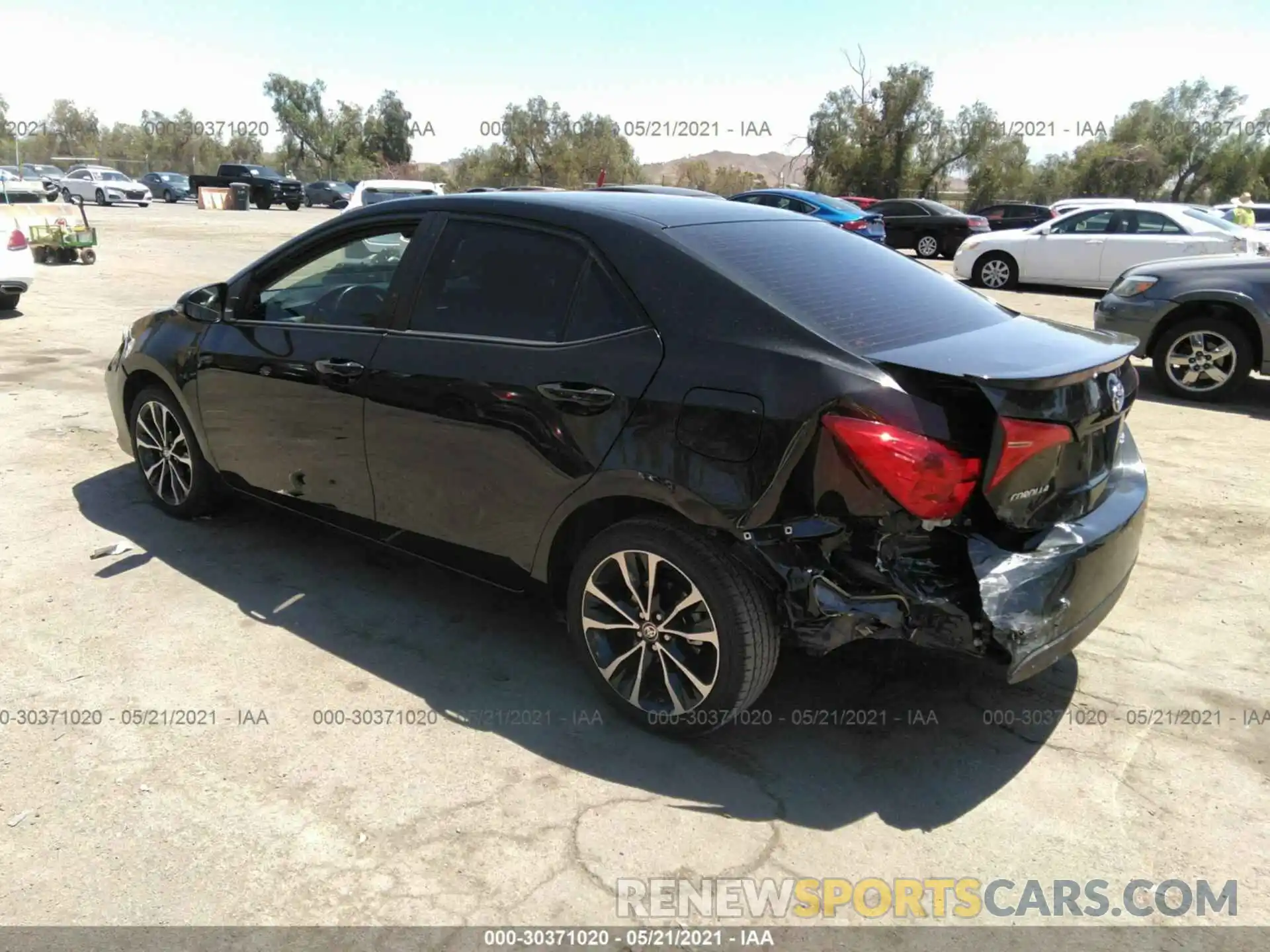 3 Photograph of a damaged car 2T1BURHE9KC132152 TOYOTA COROLLA 2019