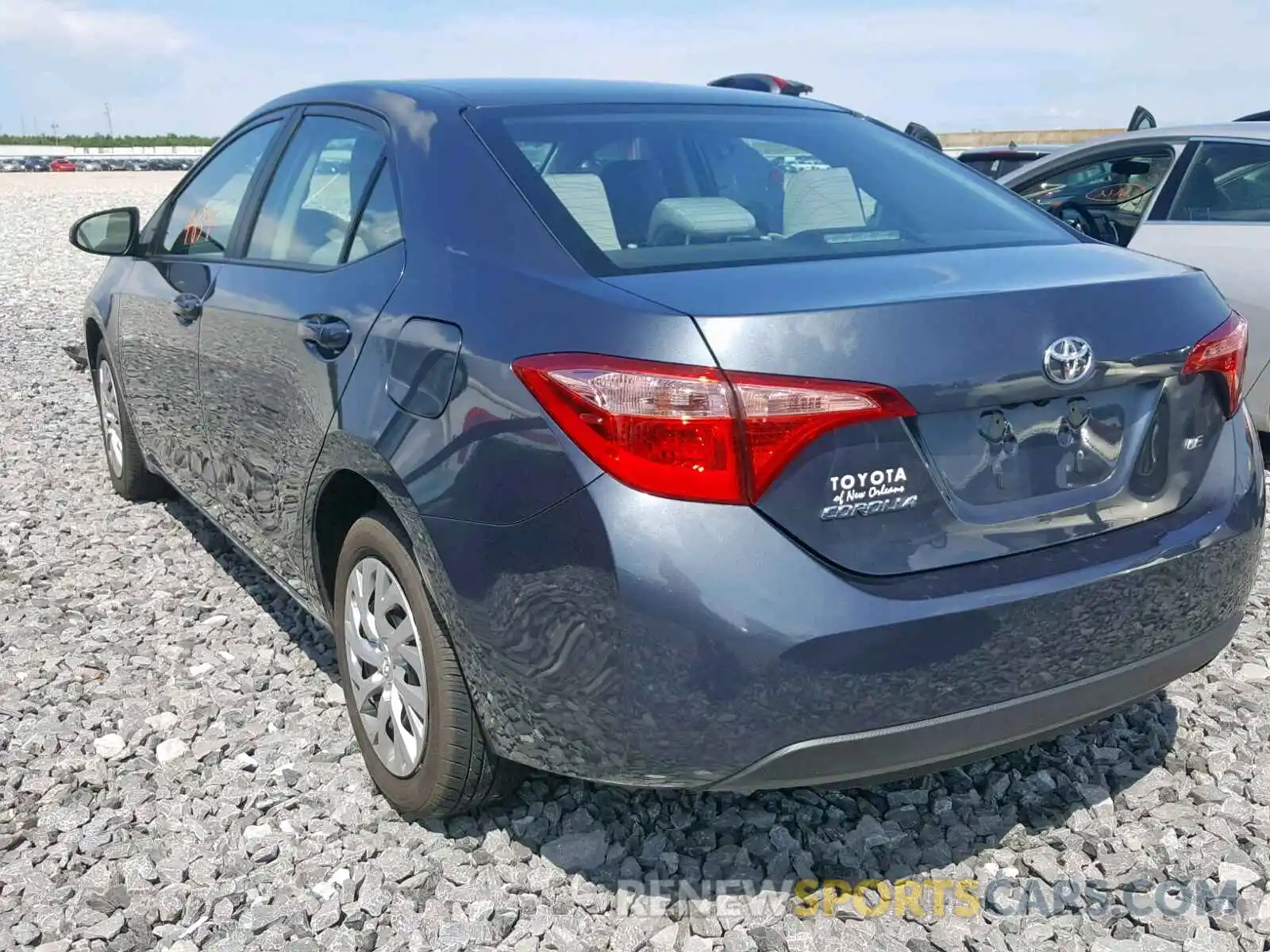 3 Photograph of a damaged car 2T1BURHE9KC132488 TOYOTA COROLLA 2019