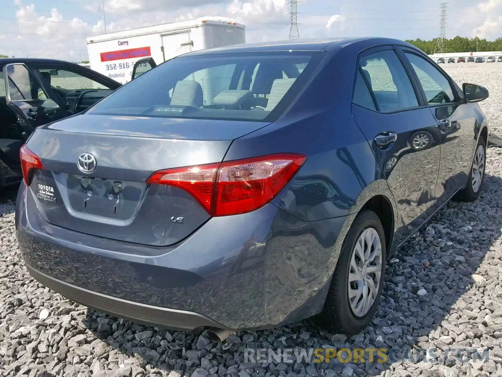 4 Photograph of a damaged car 2T1BURHE9KC132488 TOYOTA COROLLA 2019