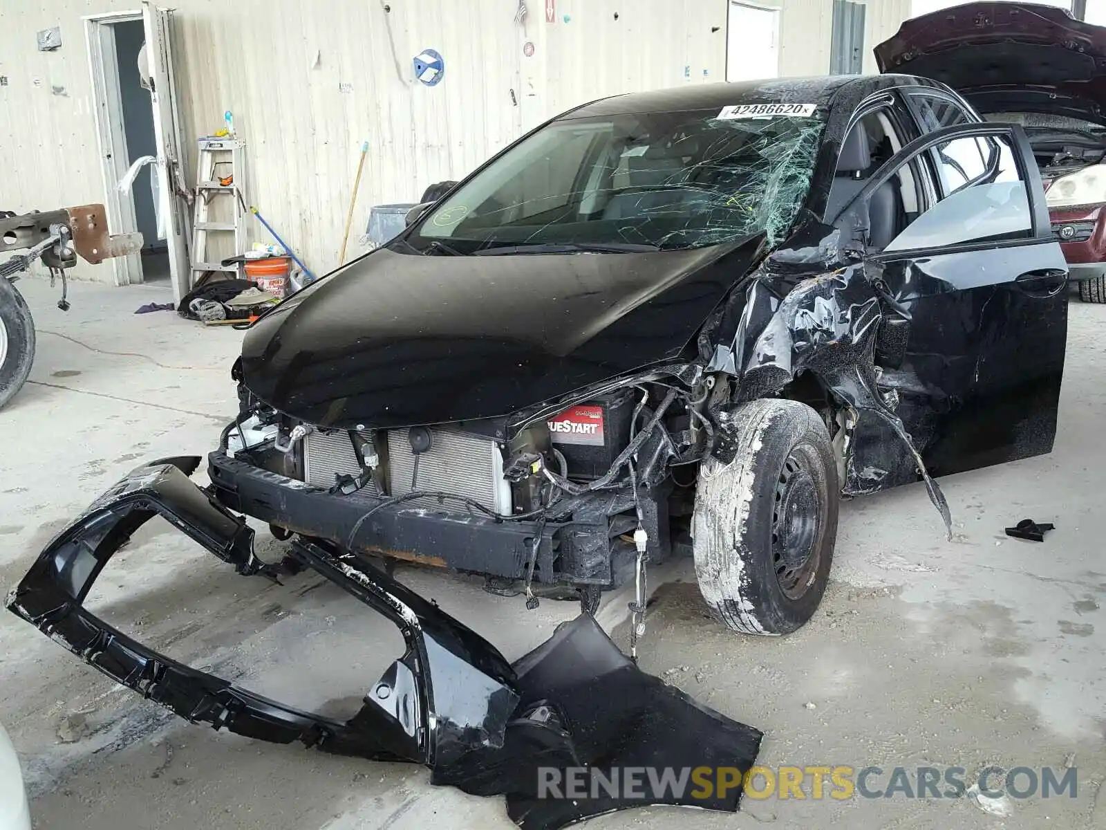 2 Photograph of a damaged car 2T1BURHE9KC133379 TOYOTA COROLLA 2019