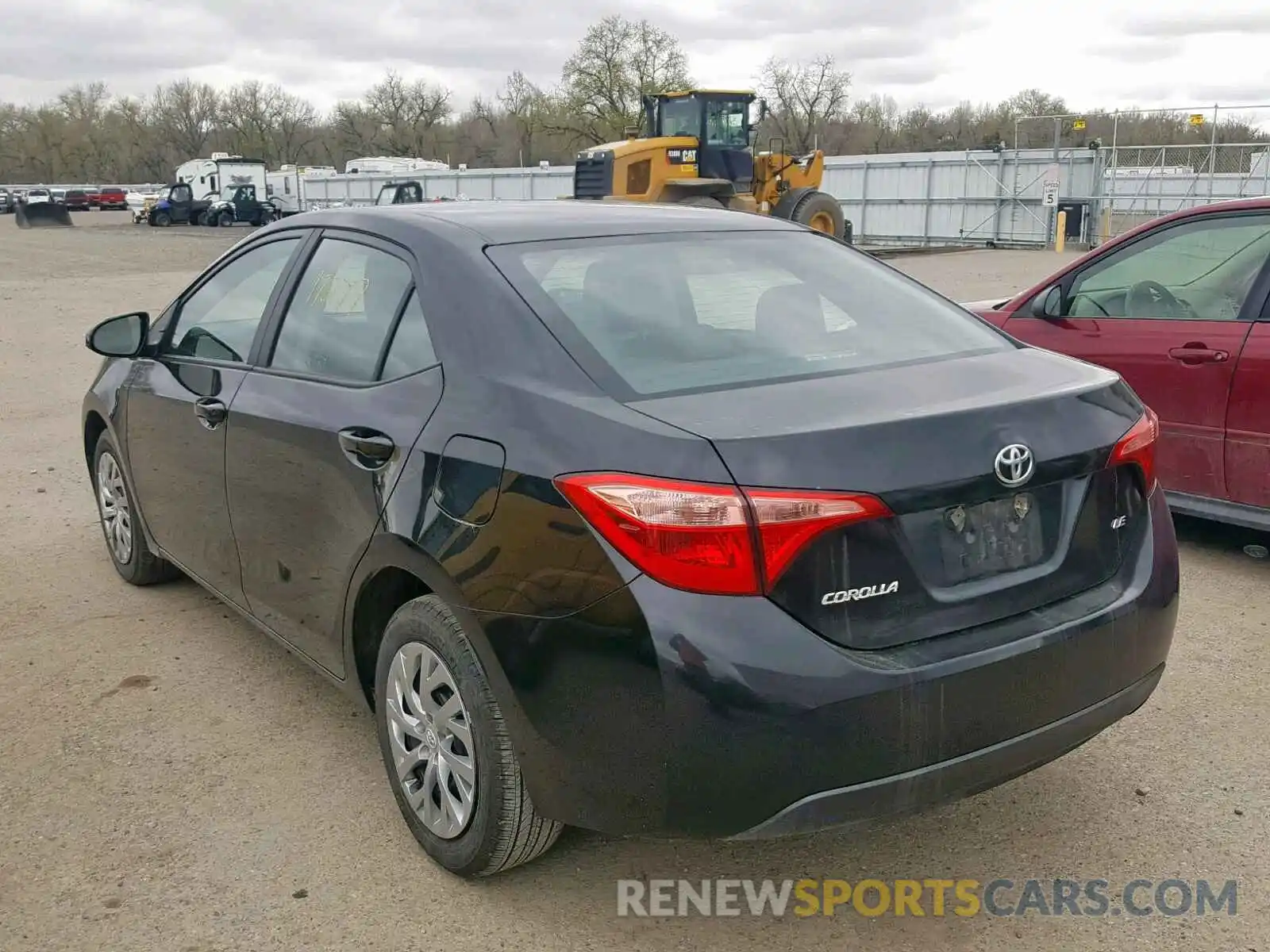 3 Photograph of a damaged car 2T1BURHE9KC134127 TOYOTA COROLLA 2019