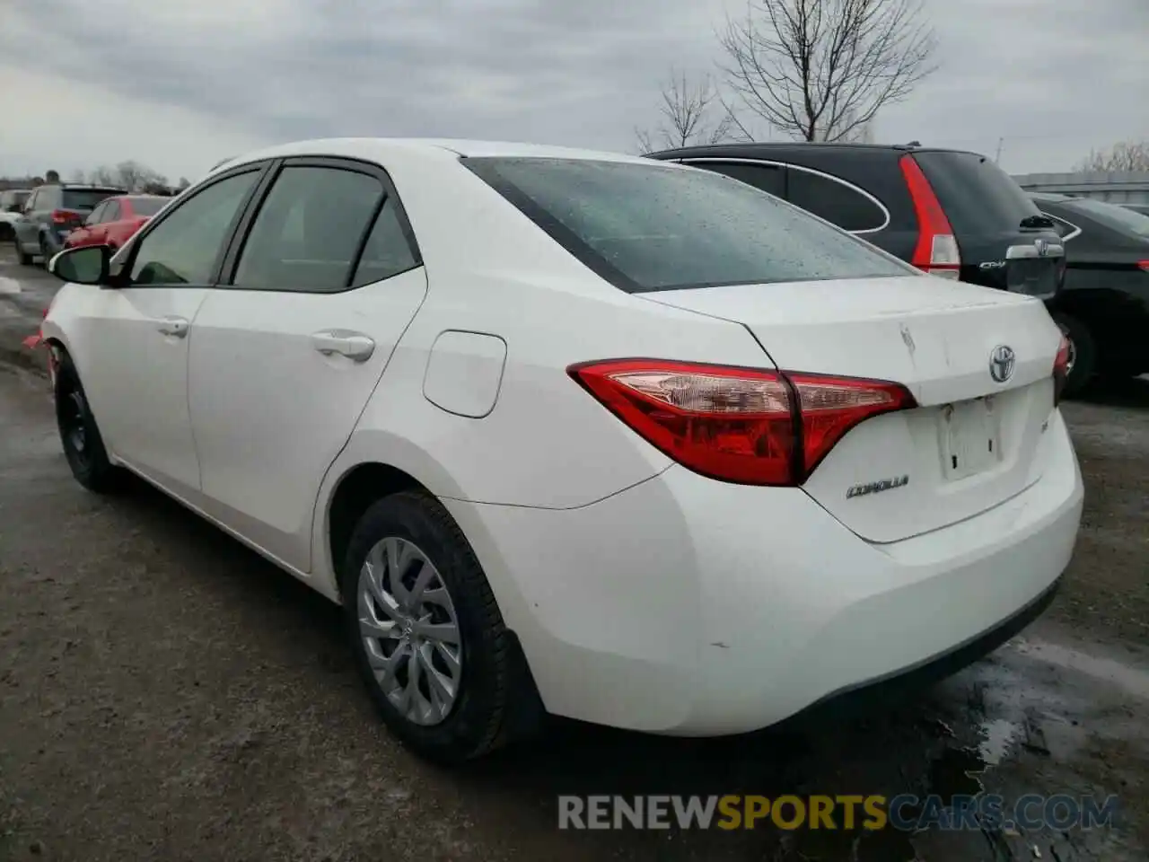 3 Photograph of a damaged car 2T1BURHE9KC135052 TOYOTA COROLLA 2019