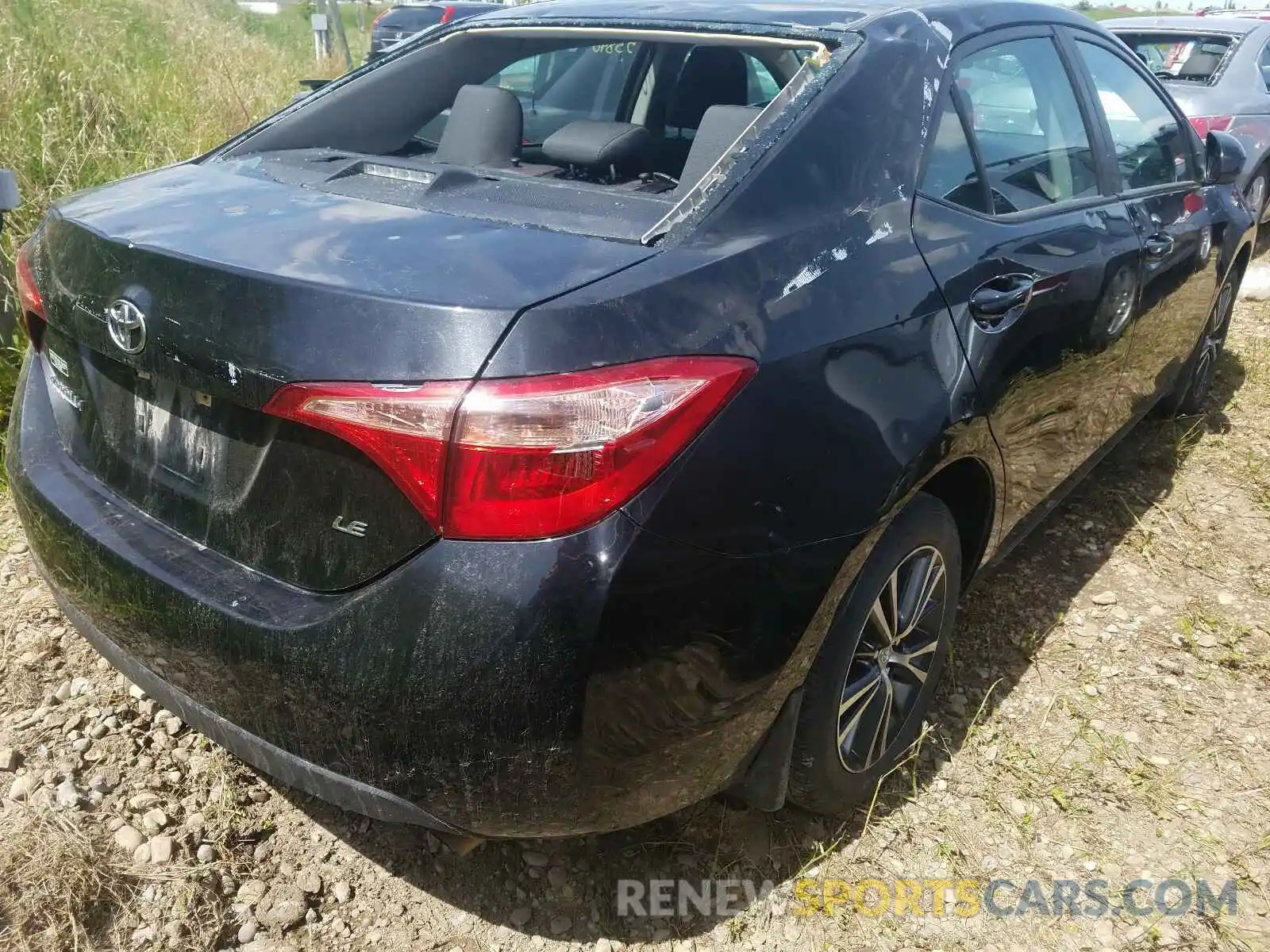 4 Photograph of a damaged car 2T1BURHE9KC135424 TOYOTA COROLLA 2019