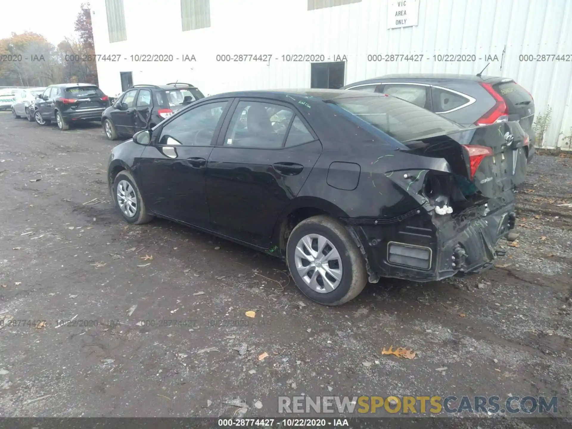 3 Photograph of a damaged car 2T1BURHE9KC135780 TOYOTA COROLLA 2019