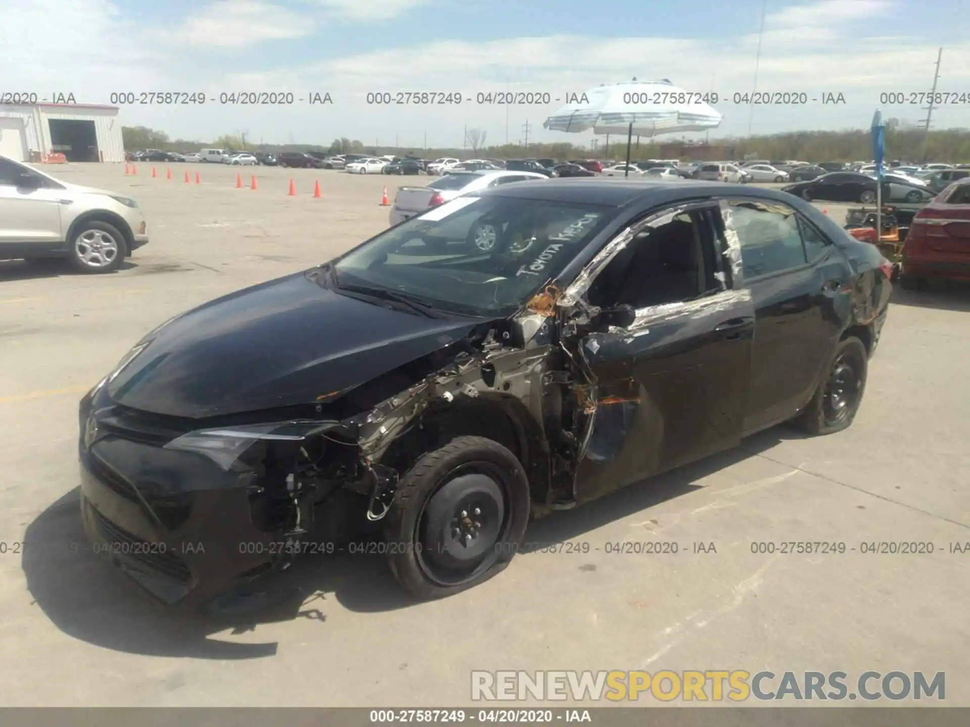 2 Photograph of a damaged car 2T1BURHE9KC136282 TOYOTA COROLLA 2019