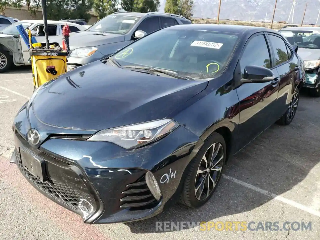 2 Photograph of a damaged car 2T1BURHE9KC136444 TOYOTA COROLLA 2019