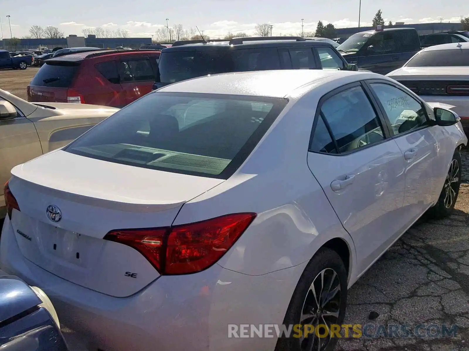 4 Photograph of a damaged car 2T1BURHE9KC137657 TOYOTA COROLLA 2019