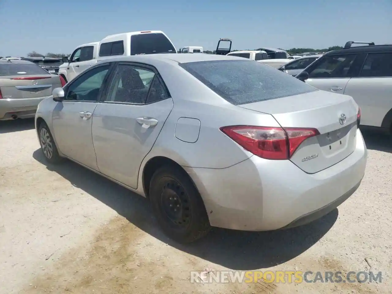 3 Photograph of a damaged car 2T1BURHE9KC137660 TOYOTA COROLLA 2019