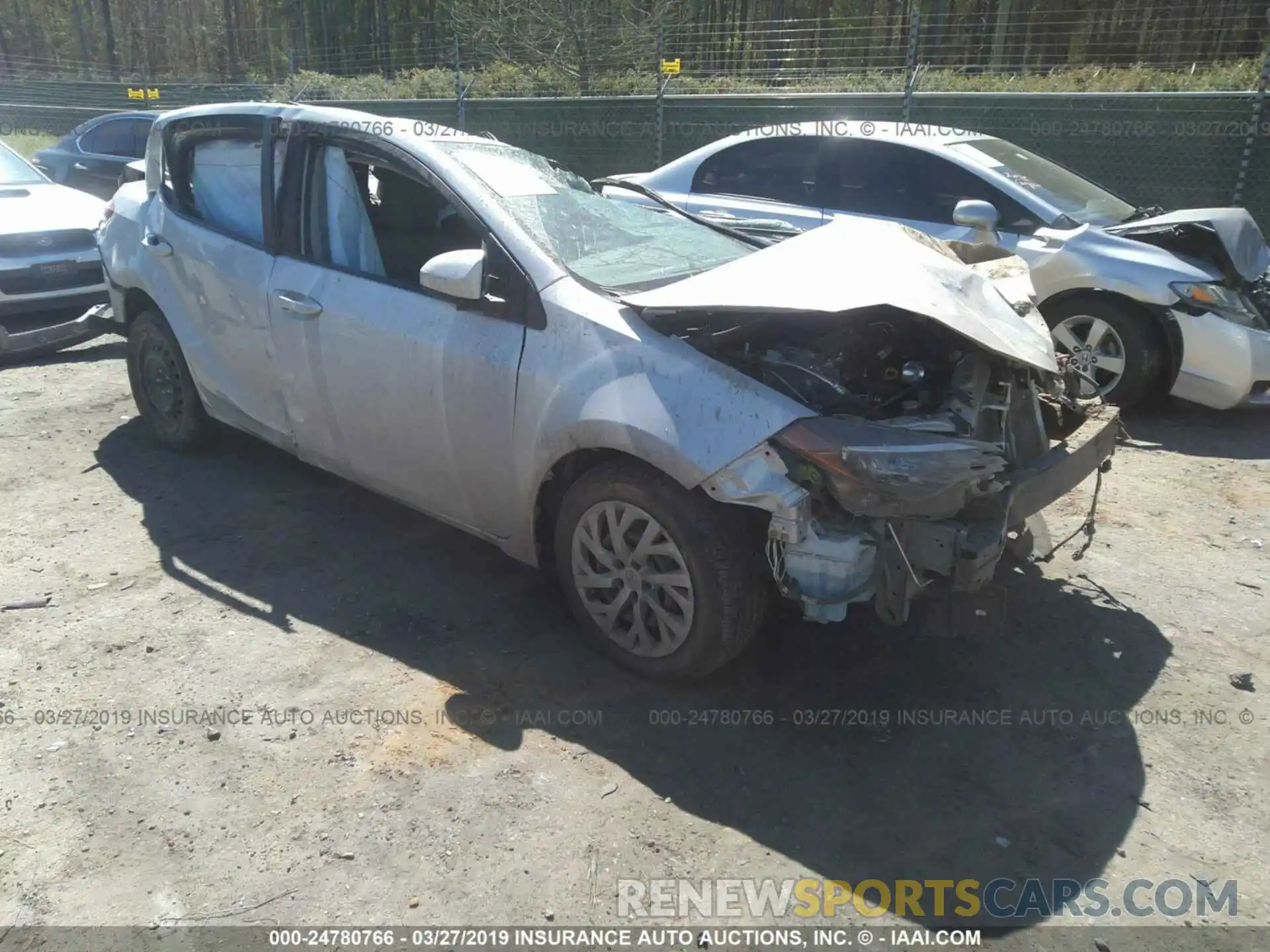 1 Photograph of a damaged car 2T1BURHE9KC138114 TOYOTA COROLLA 2019