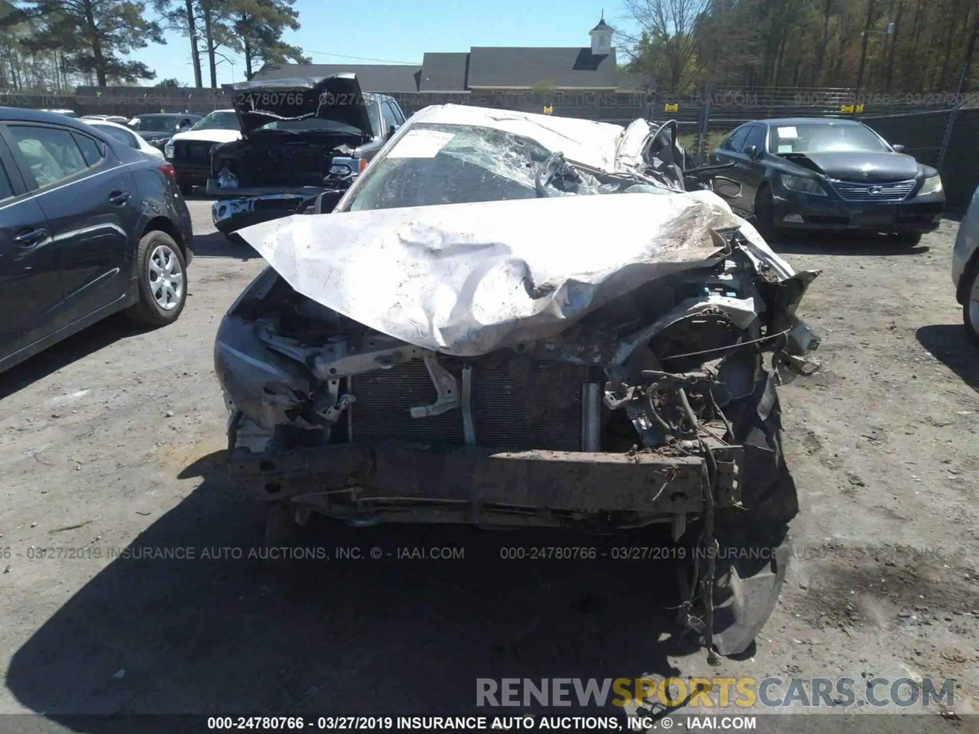 6 Photograph of a damaged car 2T1BURHE9KC138114 TOYOTA COROLLA 2019