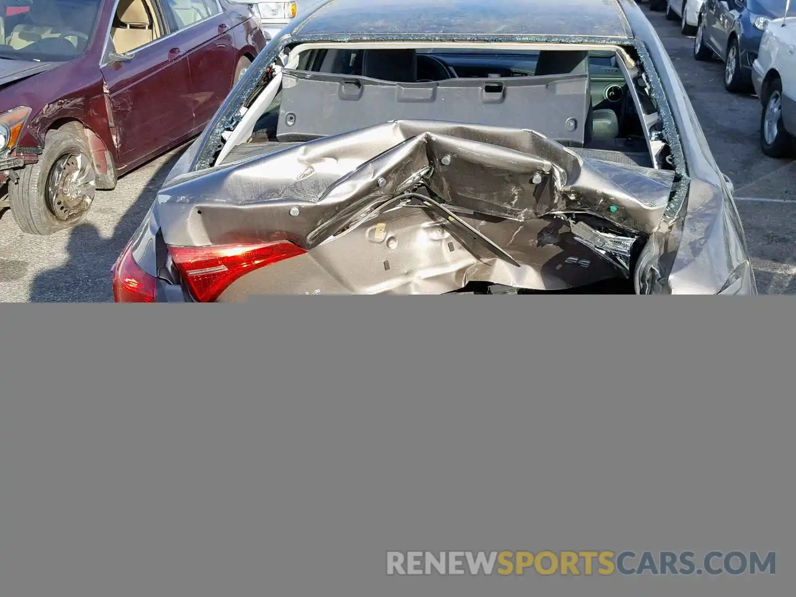 9 Photograph of a damaged car 2T1BURHE9KC138274 TOYOTA COROLLA 2019