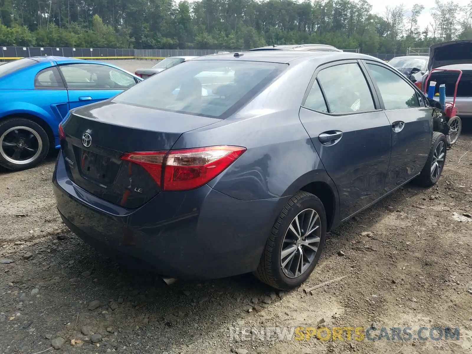 4 Photograph of a damaged car 2T1BURHE9KC138761 TOYOTA COROLLA 2019