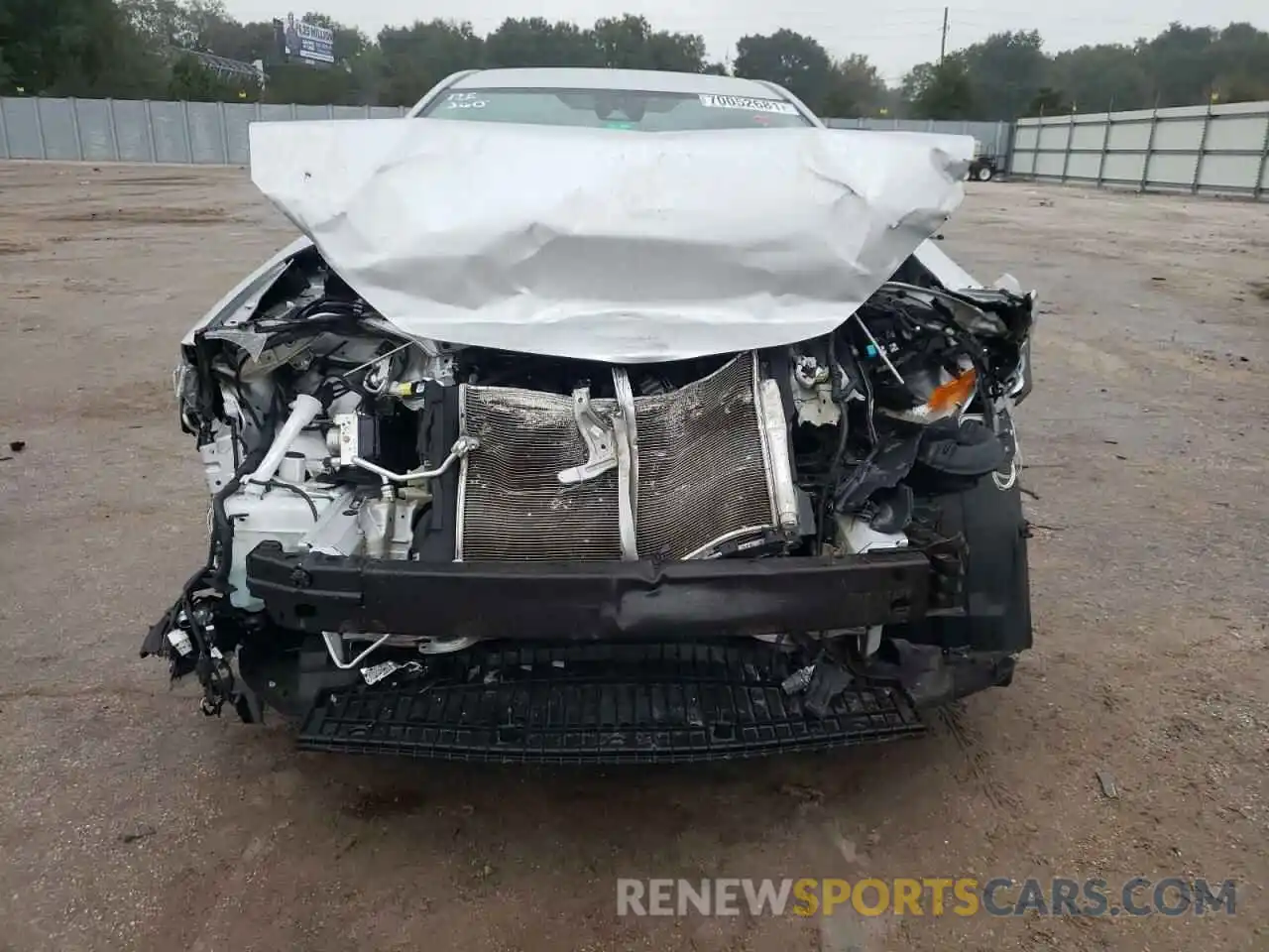 9 Photograph of a damaged car 2T1BURHE9KC140204 TOYOTA COROLLA 2019