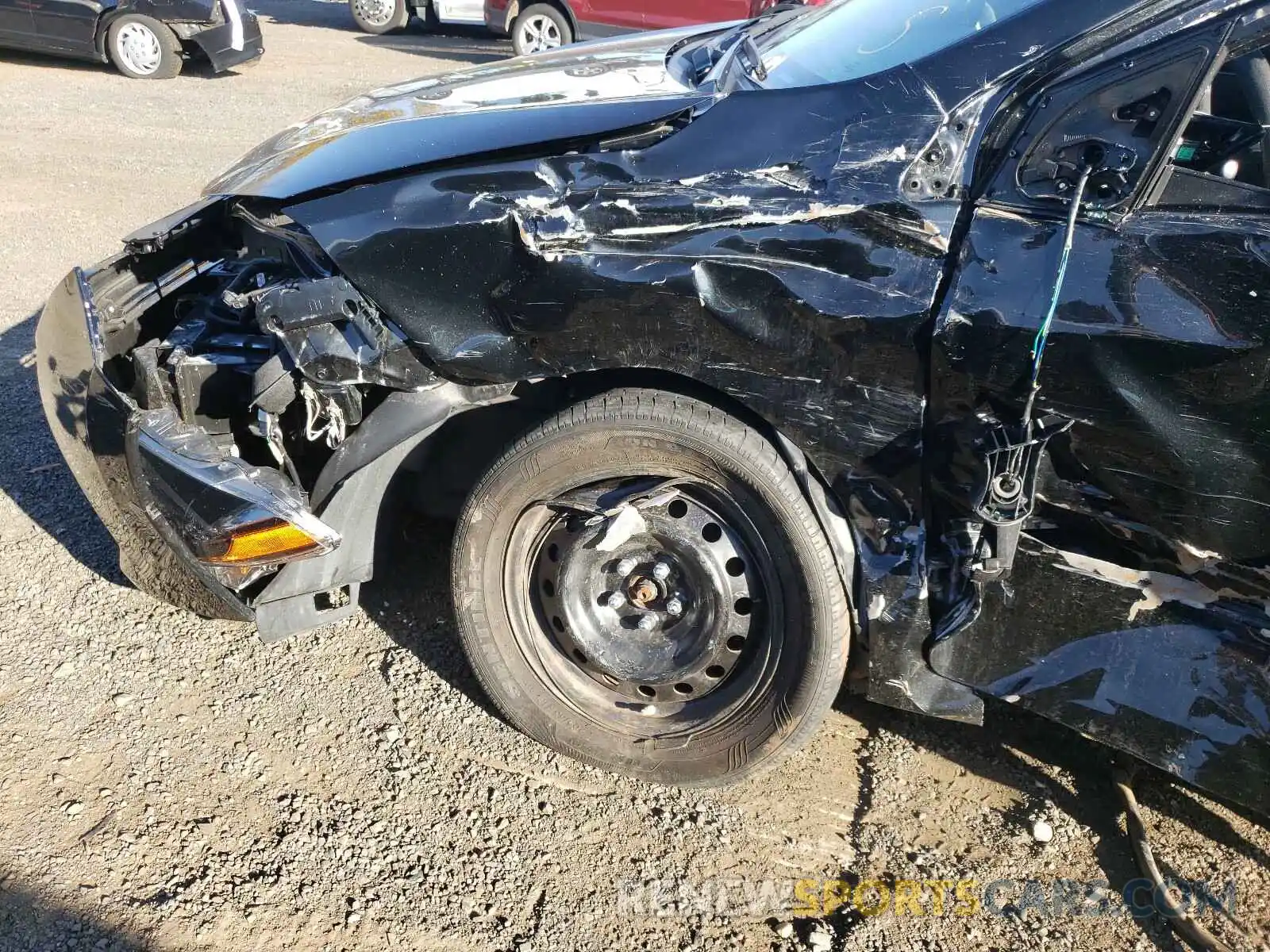 10 Photograph of a damaged car 2T1BURHE9KC140316 TOYOTA COROLLA 2019