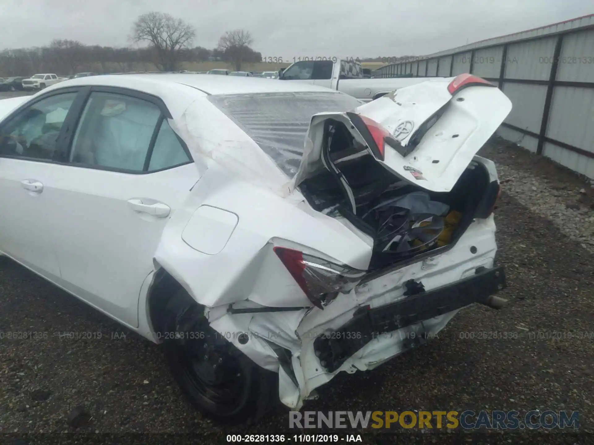 6 Photograph of a damaged car 2T1BURHE9KC140669 TOYOTA COROLLA 2019