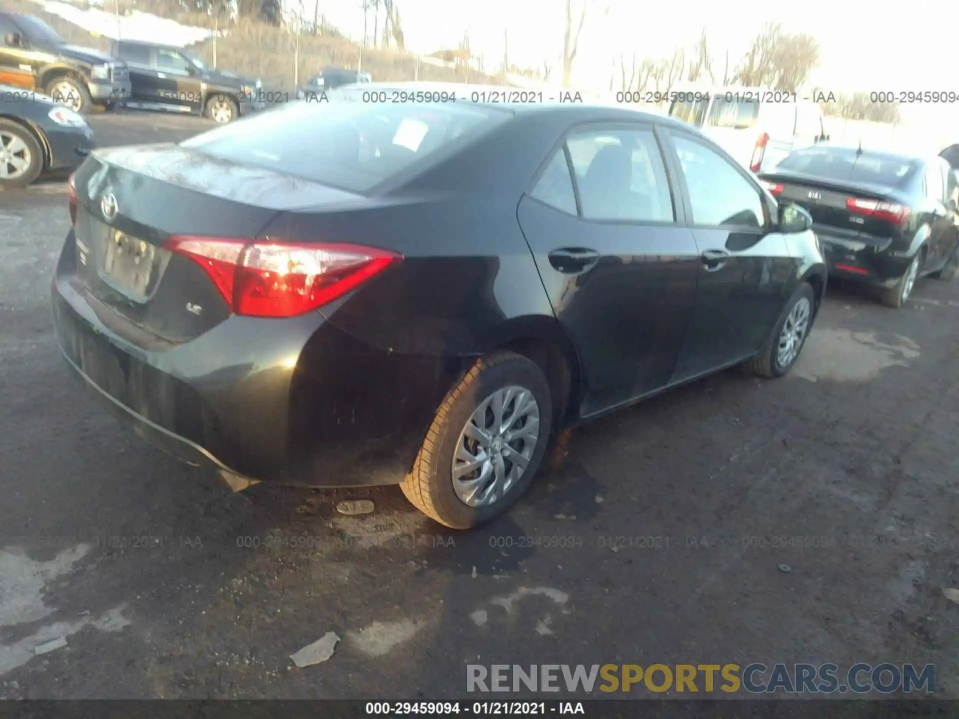 4 Photograph of a damaged car 2T1BURHE9KC141126 TOYOTA COROLLA 2019