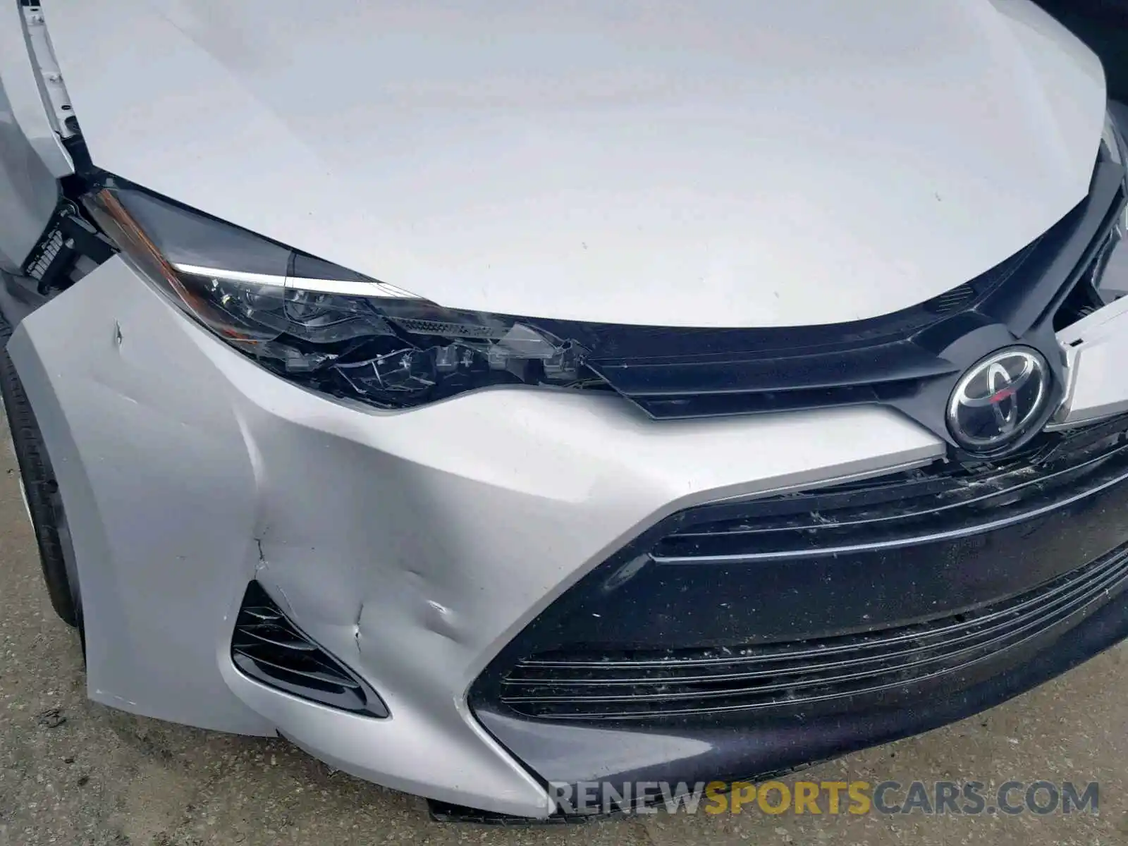 9 Photograph of a damaged car 2T1BURHE9KC141546 TOYOTA COROLLA 2019