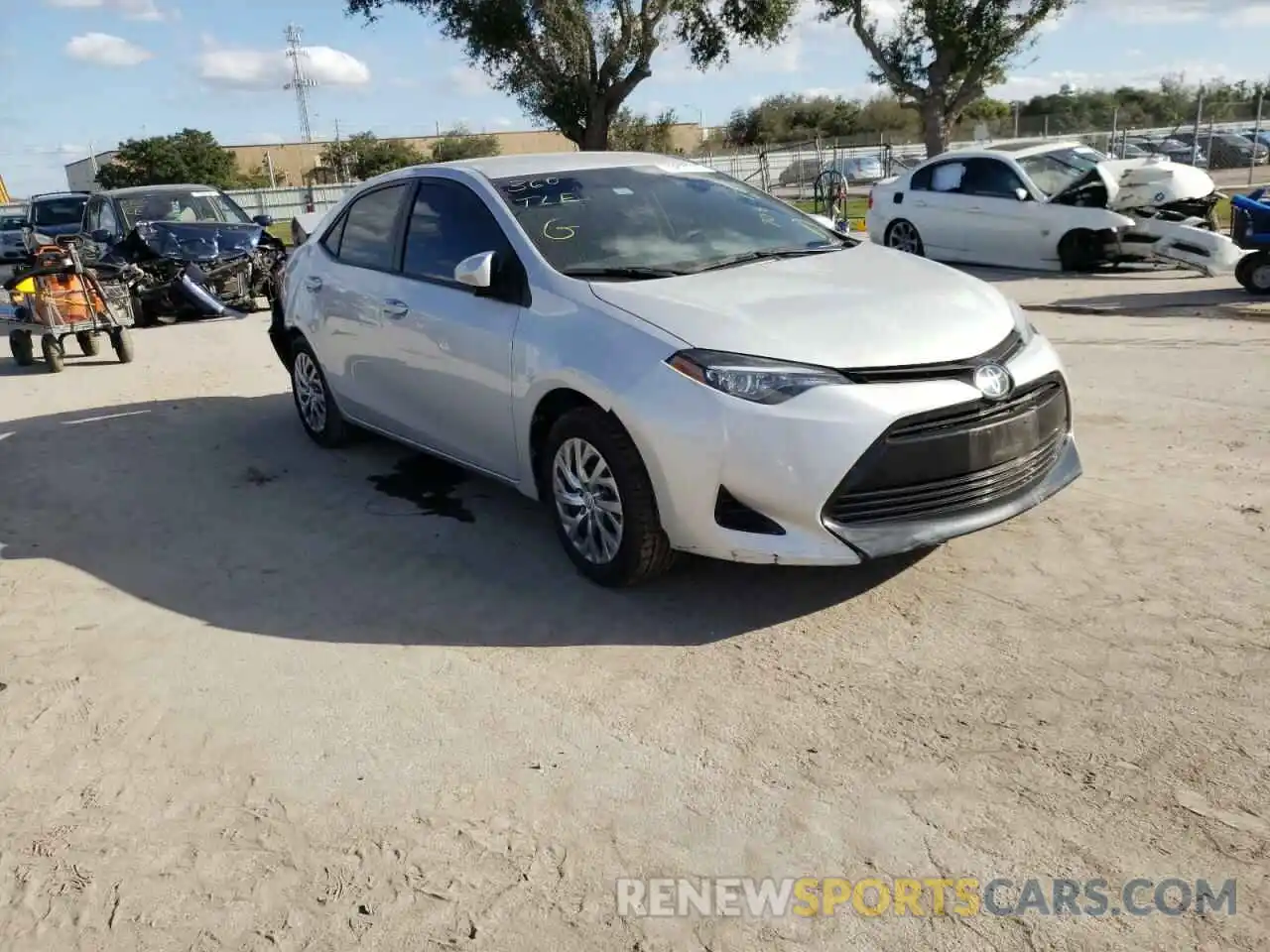 1 Photograph of a damaged car 2T1BURHE9KC142132 TOYOTA COROLLA 2019