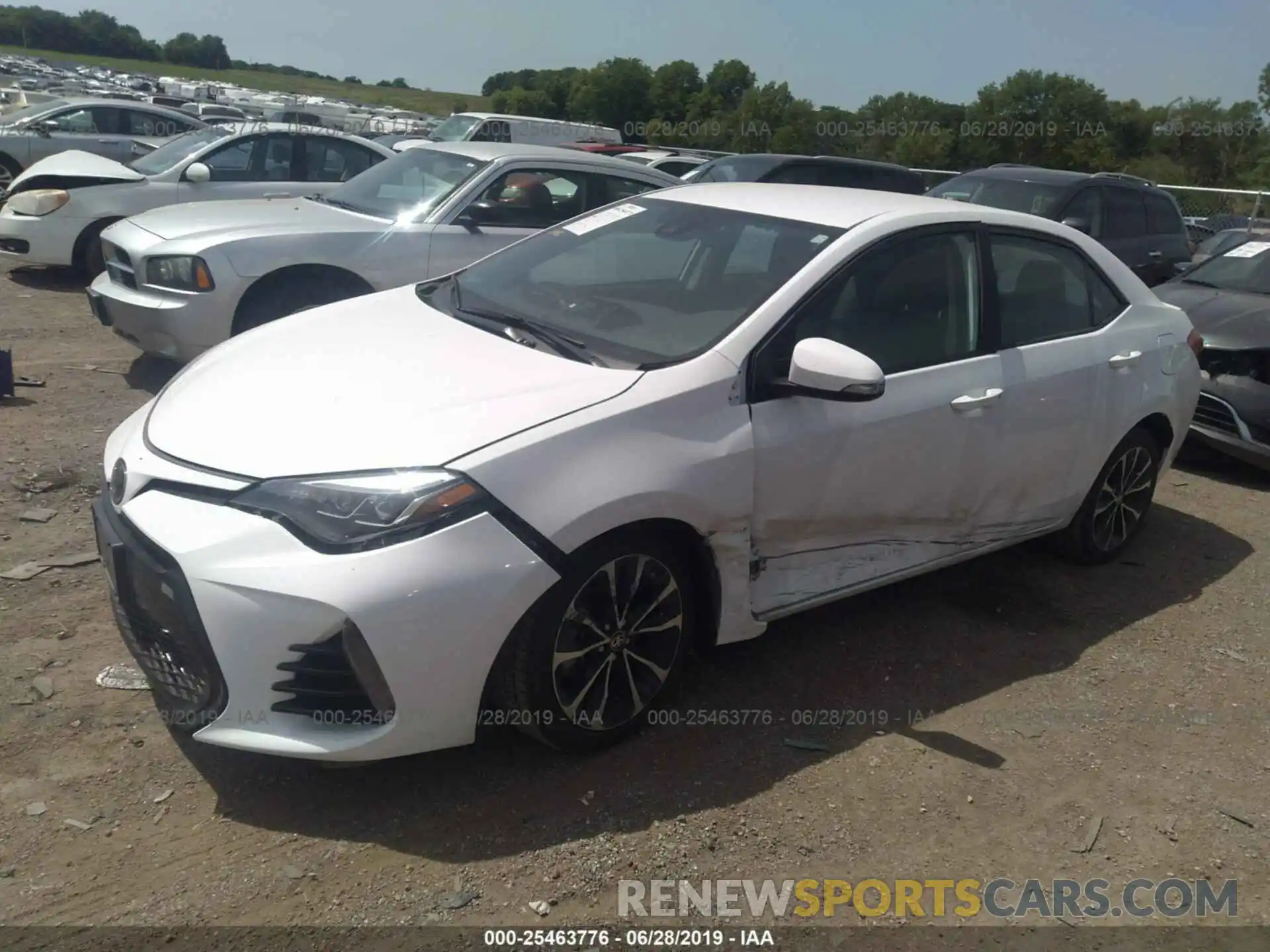 2 Photograph of a damaged car 2T1BURHE9KC142955 TOYOTA COROLLA 2019