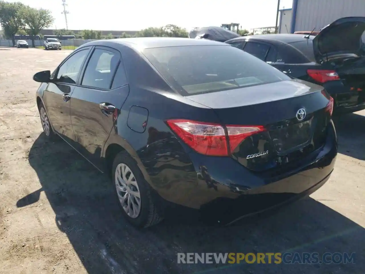 3 Photograph of a damaged car 2T1BURHE9KC143720 TOYOTA COROLLA 2019