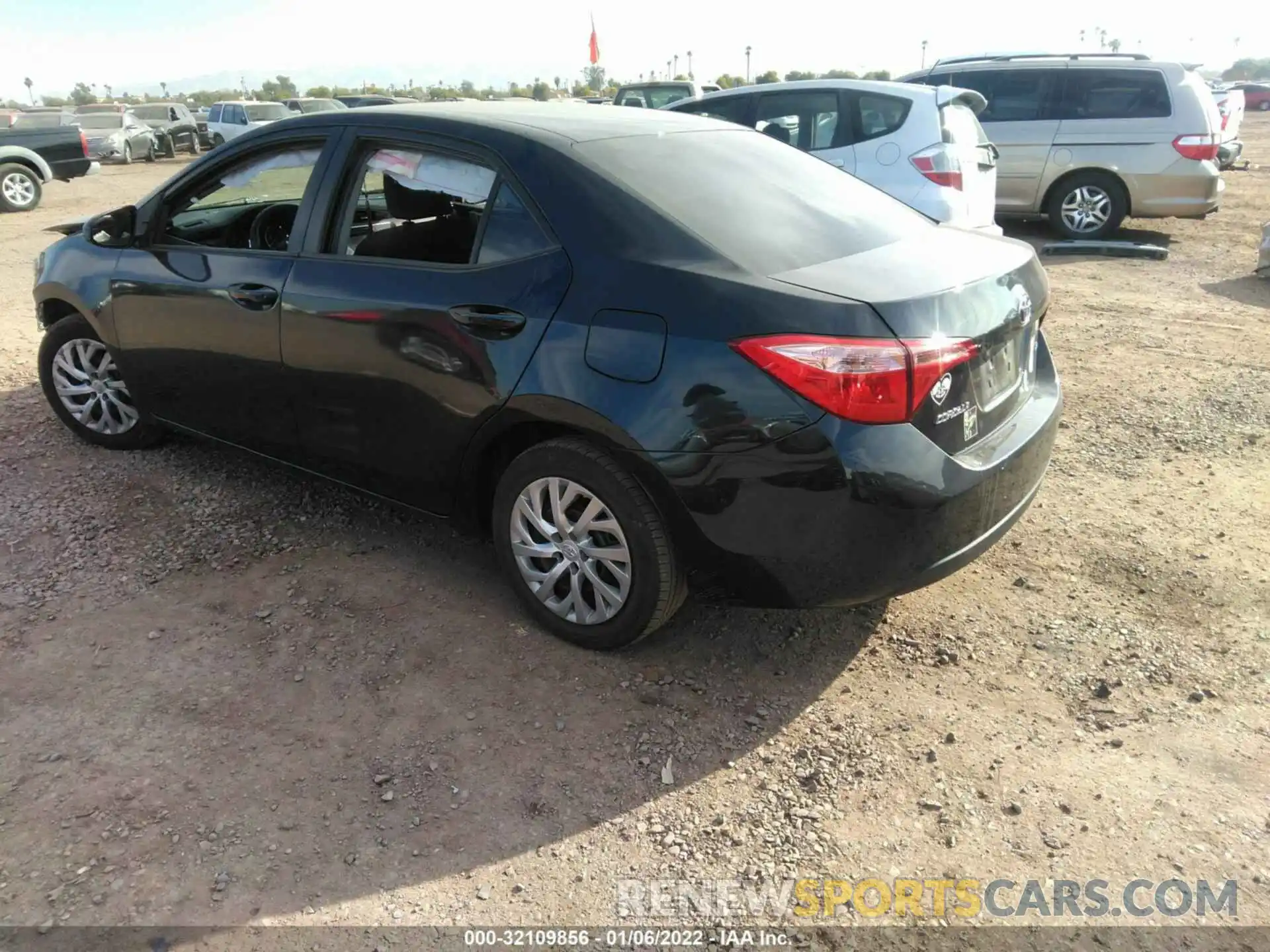 3 Photograph of a damaged car 2T1BURHE9KC144334 TOYOTA COROLLA 2019