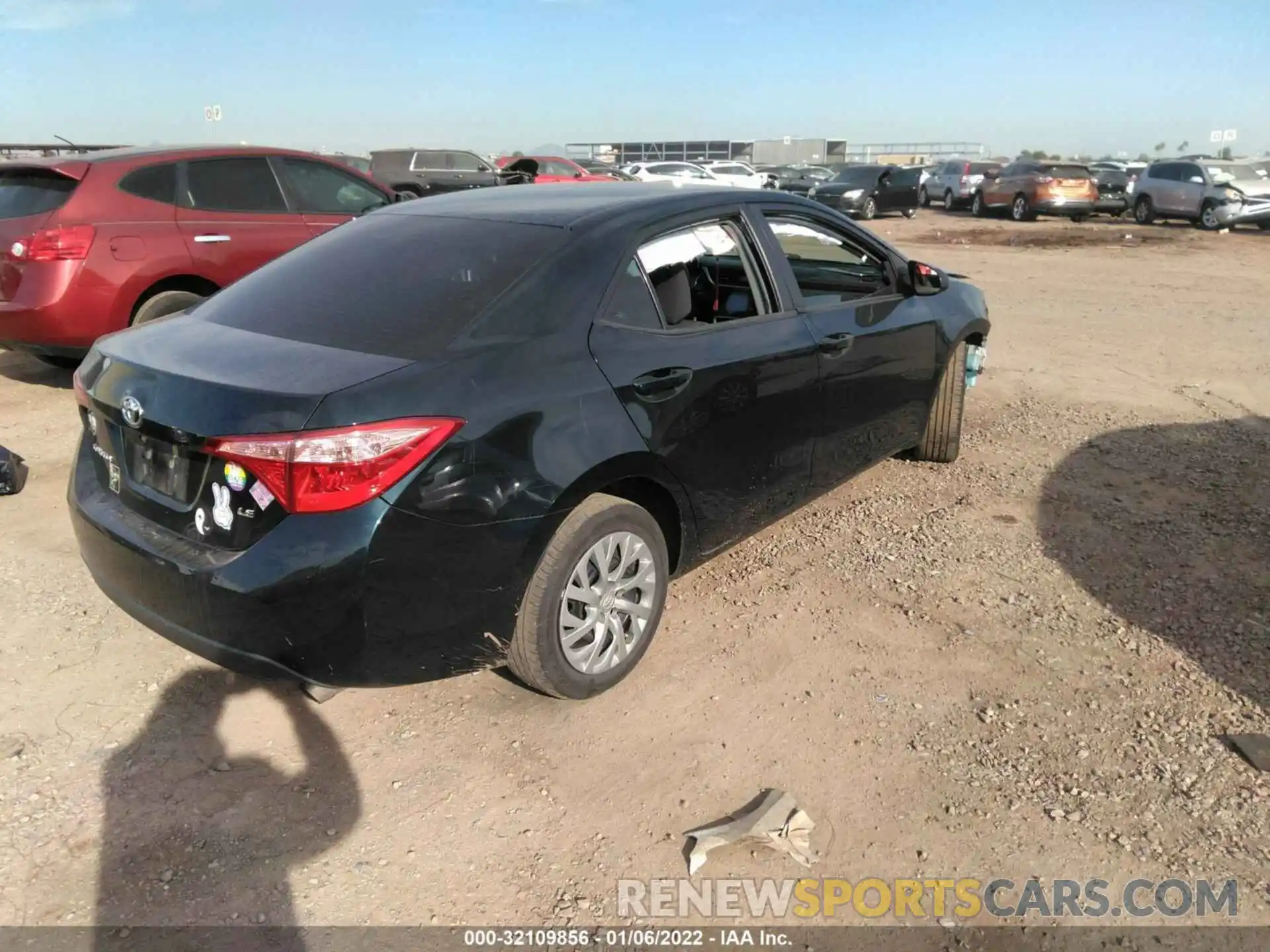 4 Photograph of a damaged car 2T1BURHE9KC144334 TOYOTA COROLLA 2019