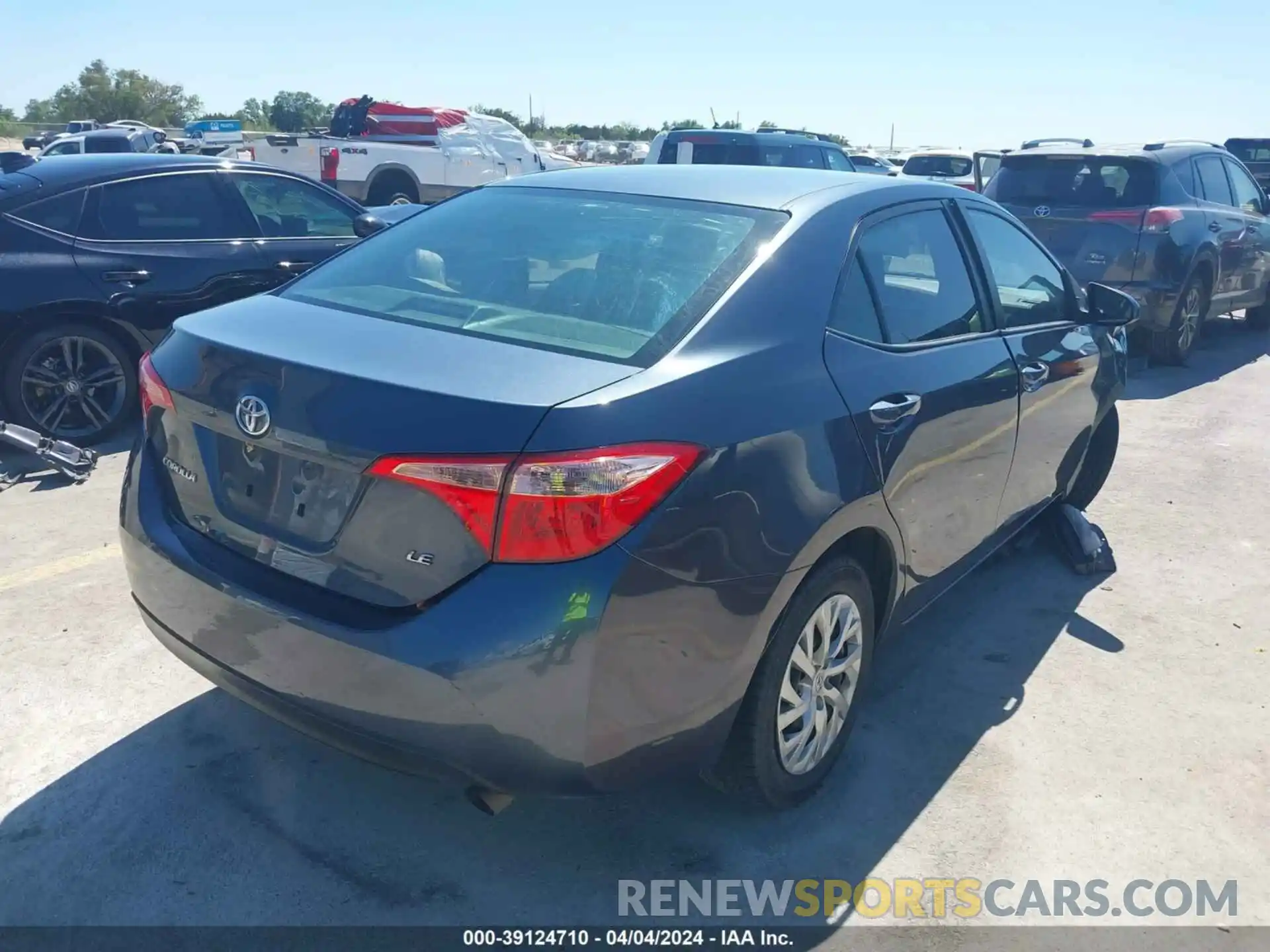 4 Photograph of a damaged car 2T1BURHE9KC144527 TOYOTA COROLLA 2019