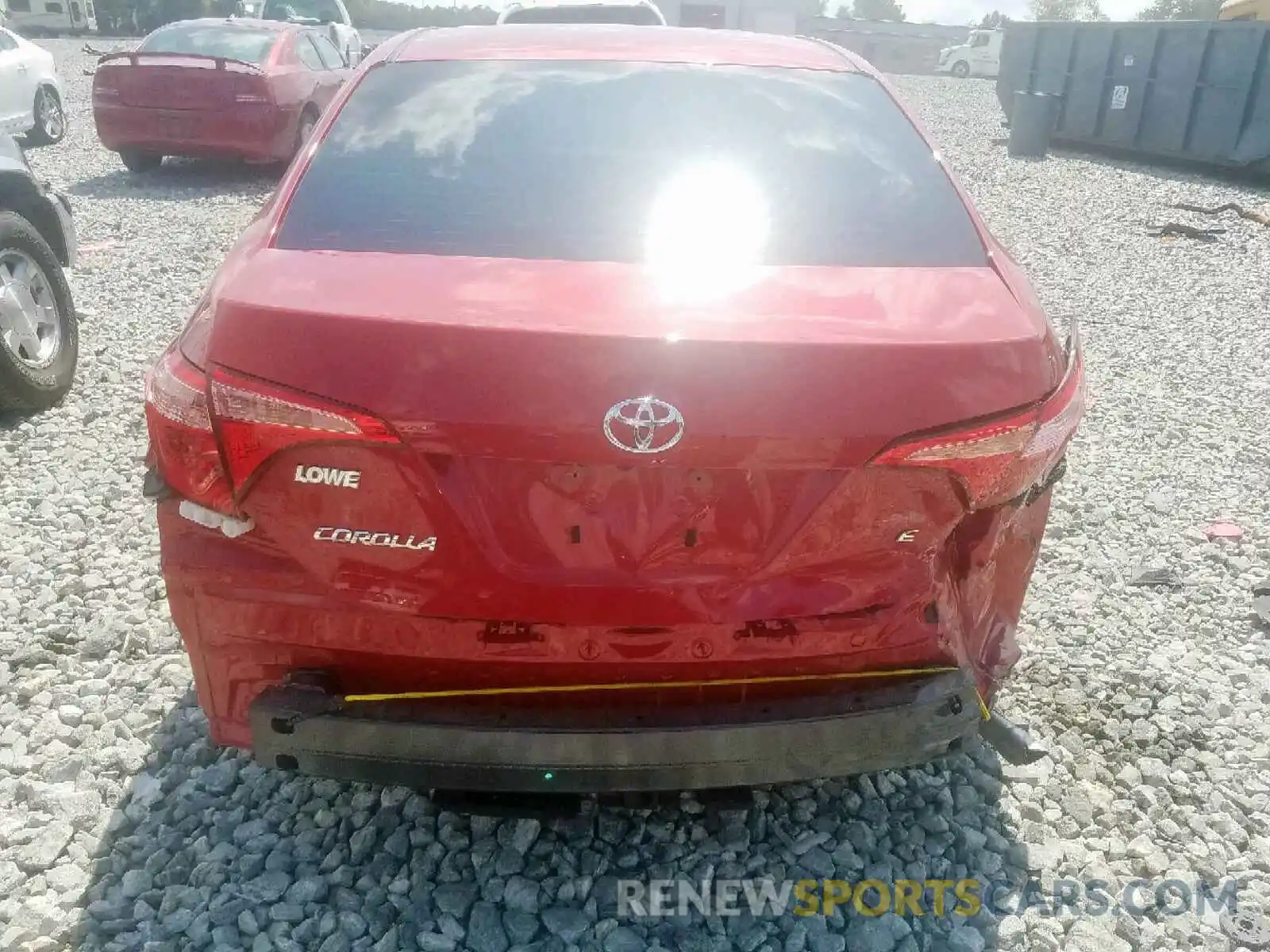 9 Photograph of a damaged car 2T1BURHE9KC144723 TOYOTA COROLLA 2019