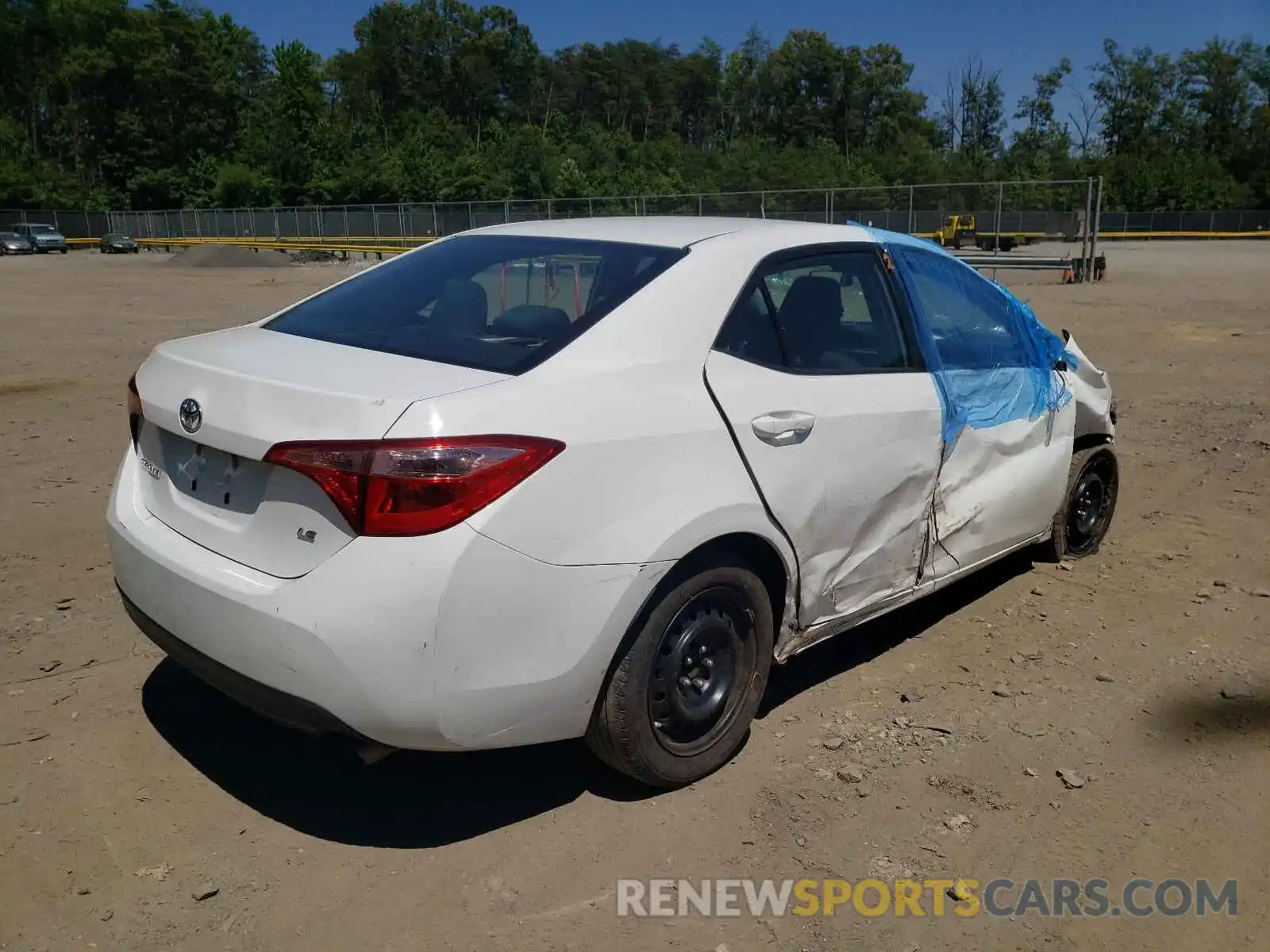 4 Photograph of a damaged car 2T1BURHE9KC146620 TOYOTA COROLLA 2019