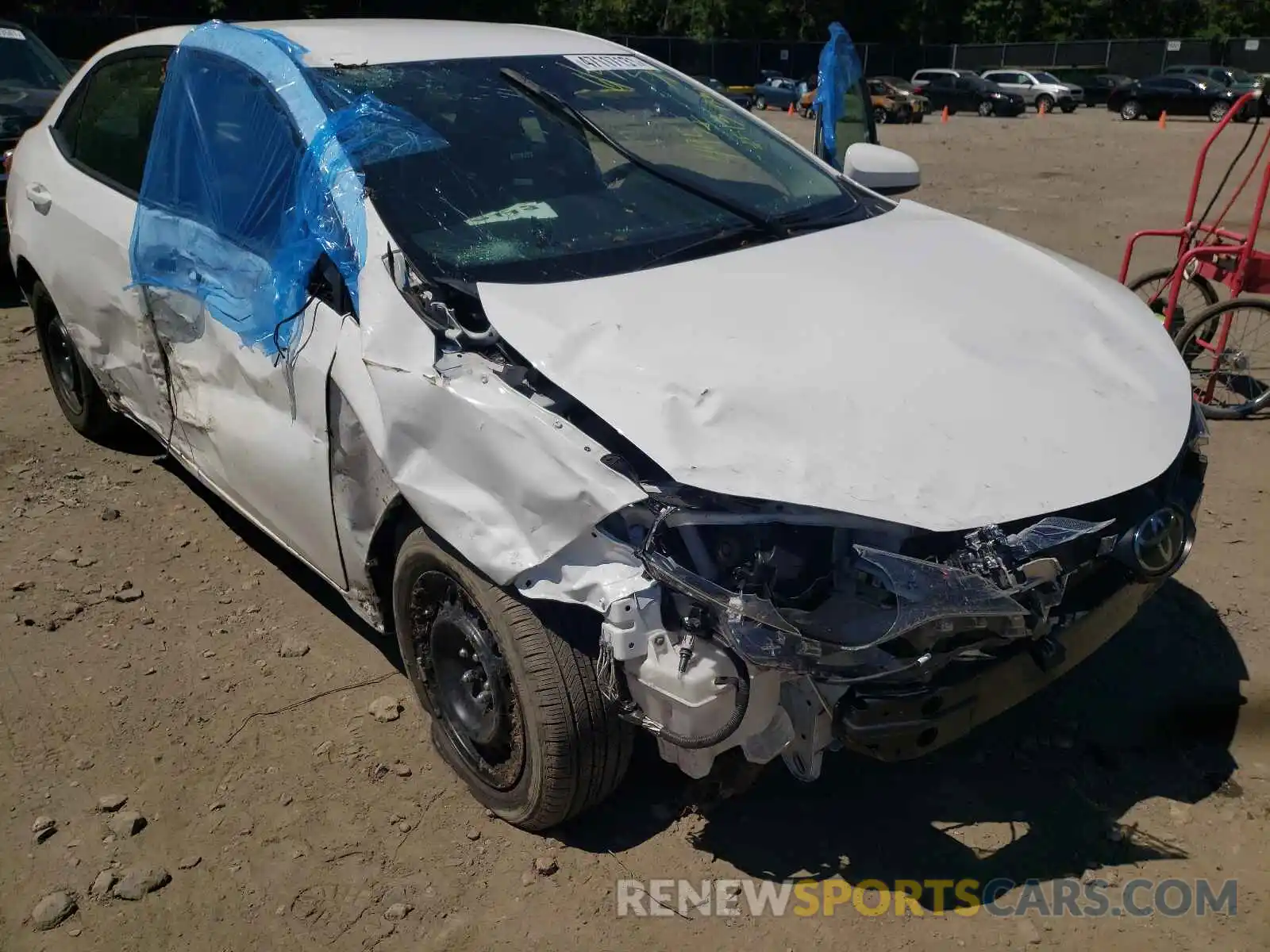 9 Photograph of a damaged car 2T1BURHE9KC146620 TOYOTA COROLLA 2019