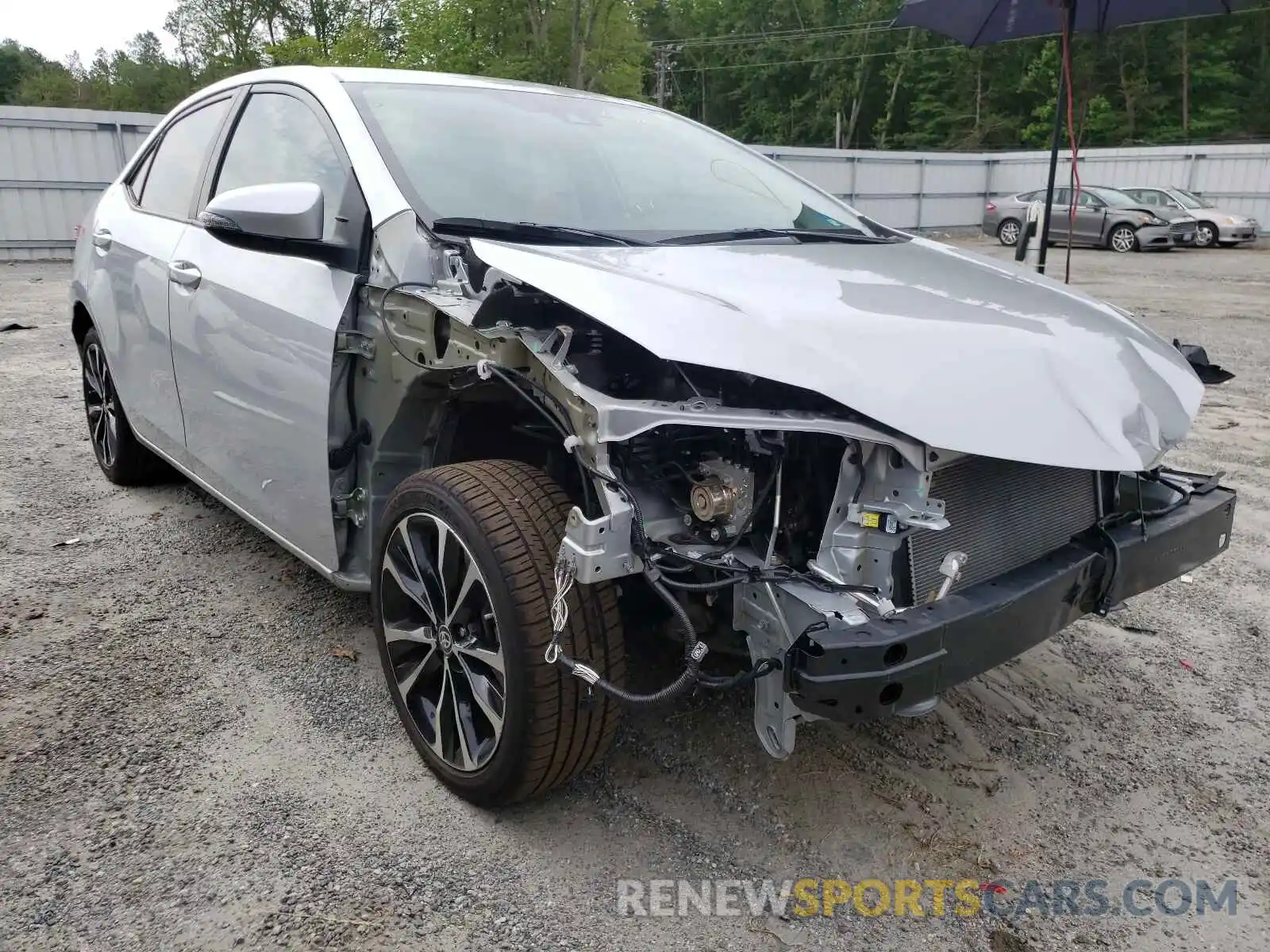 1 Photograph of a damaged car 2T1BURHE9KC147332 TOYOTA COROLLA 2019