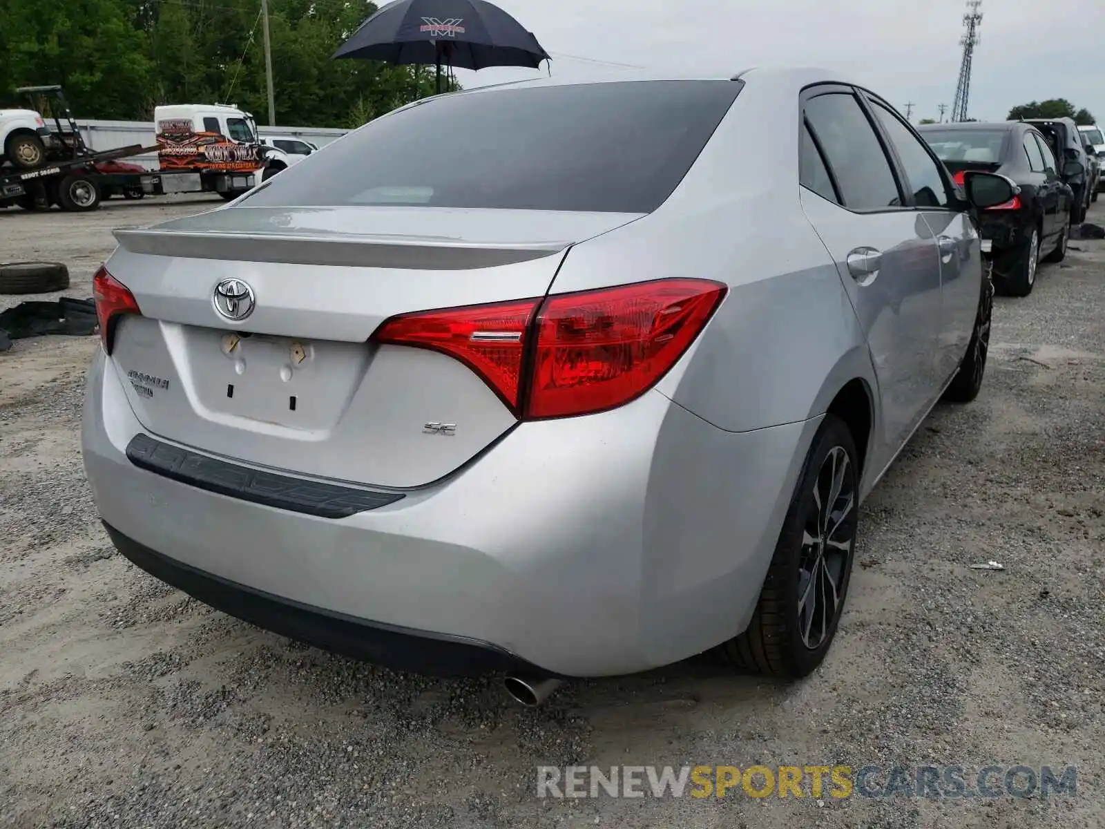 4 Photograph of a damaged car 2T1BURHE9KC147332 TOYOTA COROLLA 2019