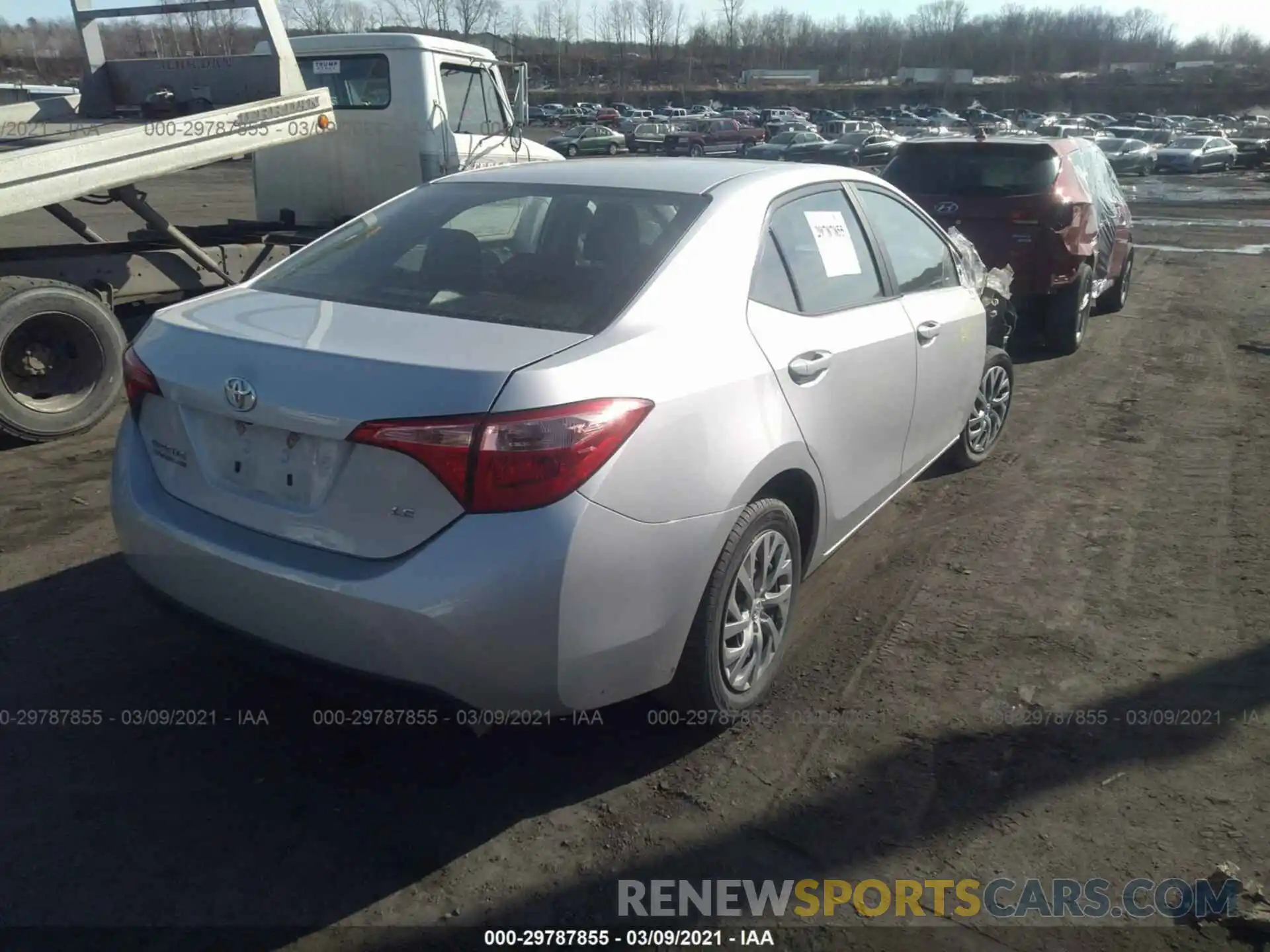 4 Photograph of a damaged car 2T1BURHE9KC147587 TOYOTA COROLLA 2019