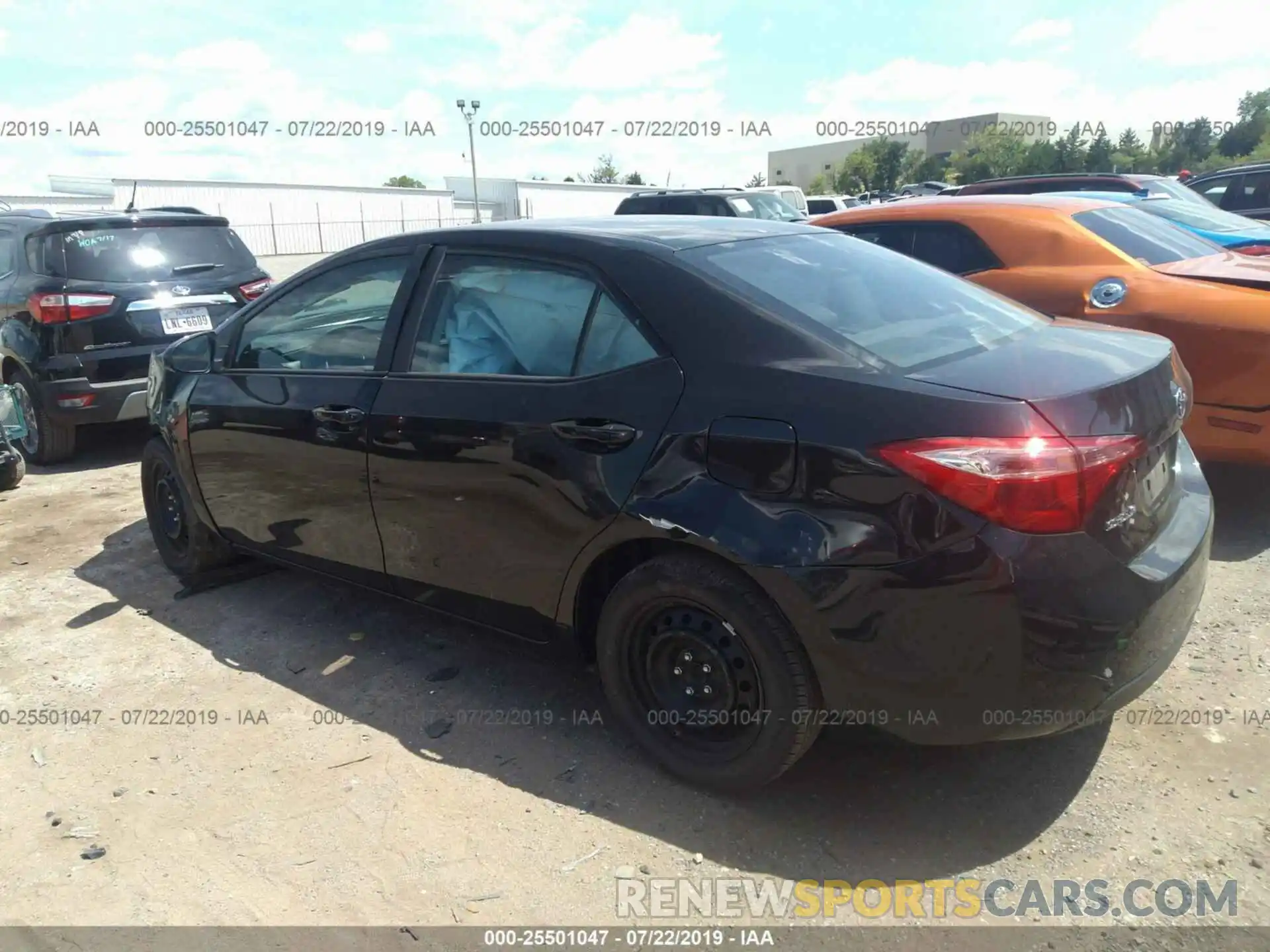 3 Photograph of a damaged car 2T1BURHE9KC147749 TOYOTA COROLLA 2019