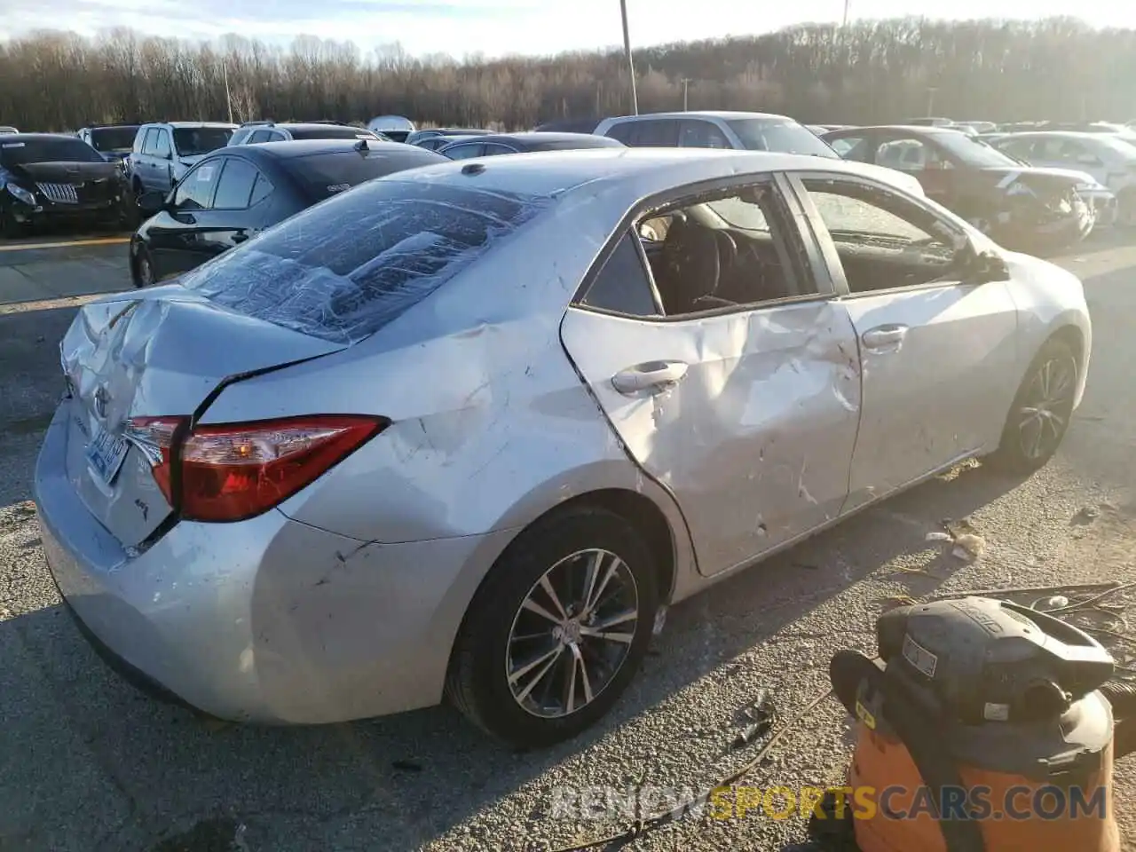 9 Photograph of a damaged car 2T1BURHE9KC148223 TOYOTA COROLLA 2019