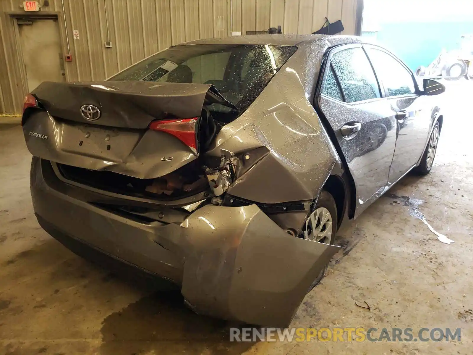 4 Photograph of a damaged car 2T1BURHE9KC148562 TOYOTA COROLLA 2019