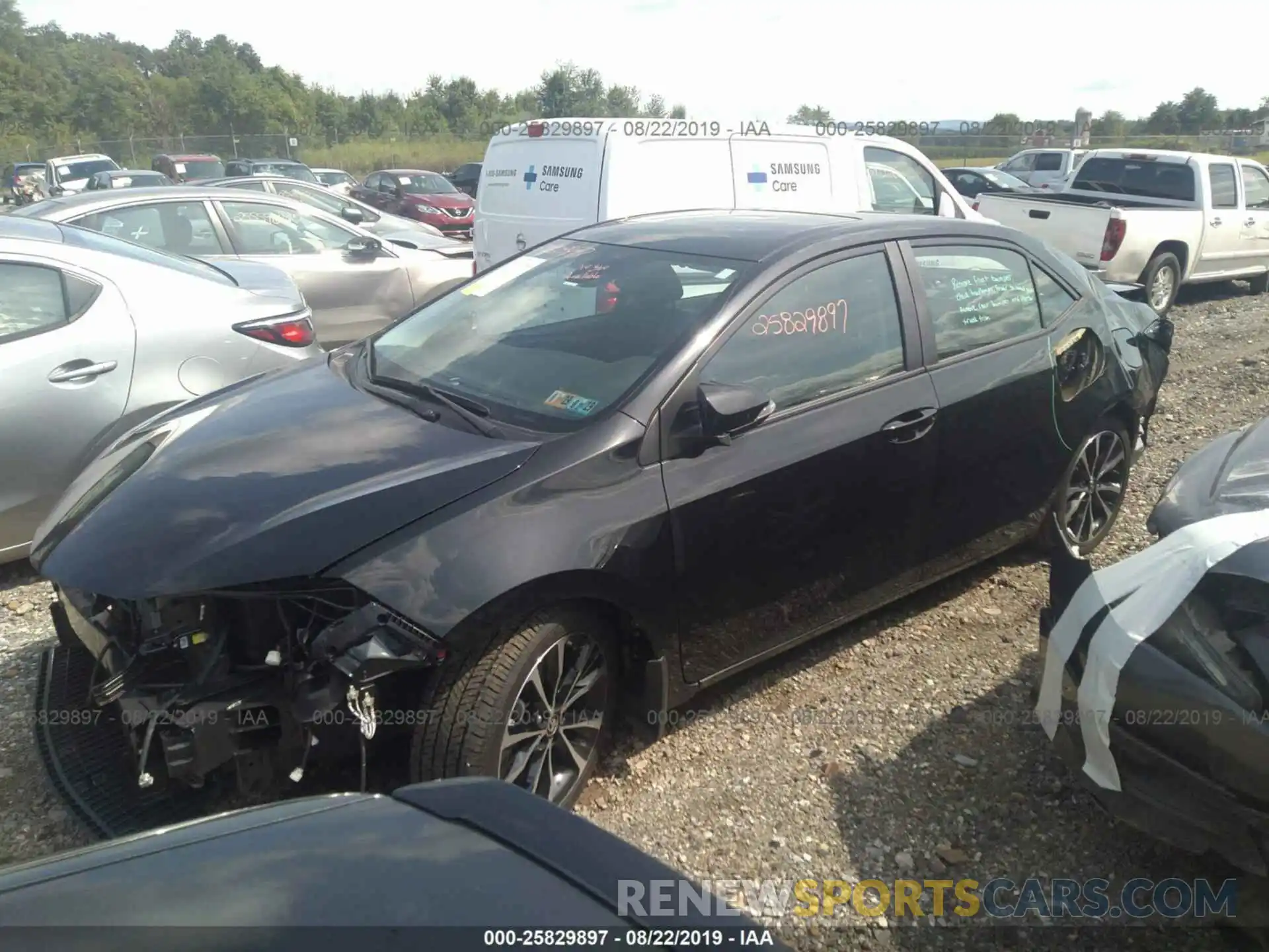 2 Photograph of a damaged car 2T1BURHE9KC148934 TOYOTA COROLLA 2019