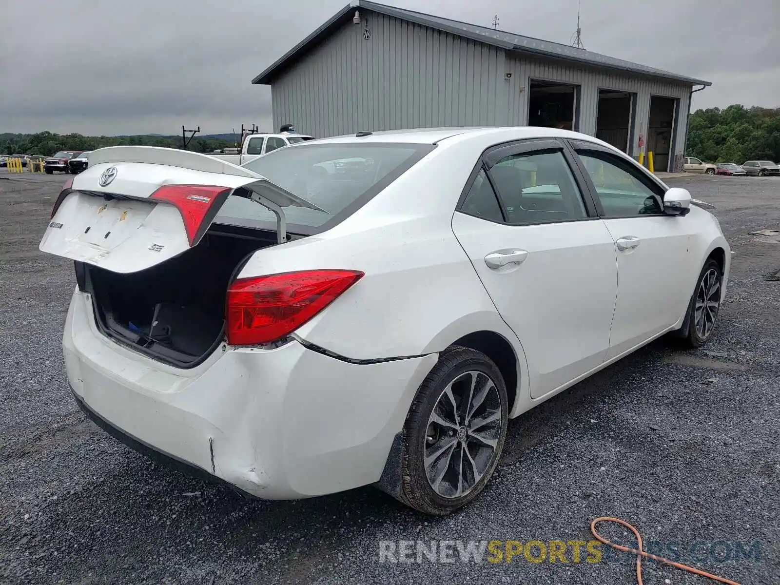 4 Photograph of a damaged car 2T1BURHE9KC151235 TOYOTA COROLLA 2019