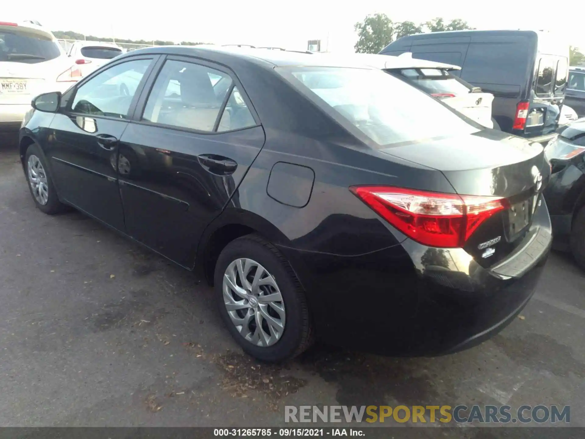 3 Photograph of a damaged car 2T1BURHE9KC153776 TOYOTA COROLLA 2019