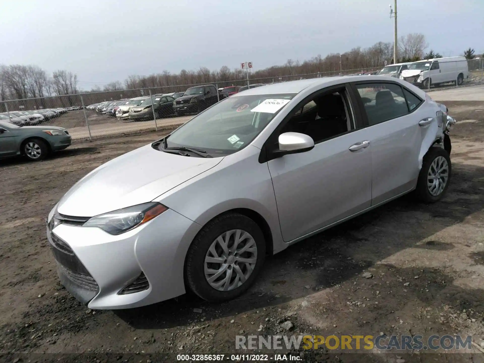 2 Photograph of a damaged car 2T1BURHE9KC154667 TOYOTA COROLLA 2019