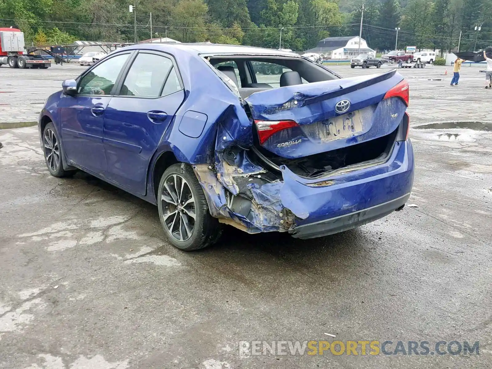 3 Photograph of a damaged car 2T1BURHE9KC154989 TOYOTA COROLLA 2019