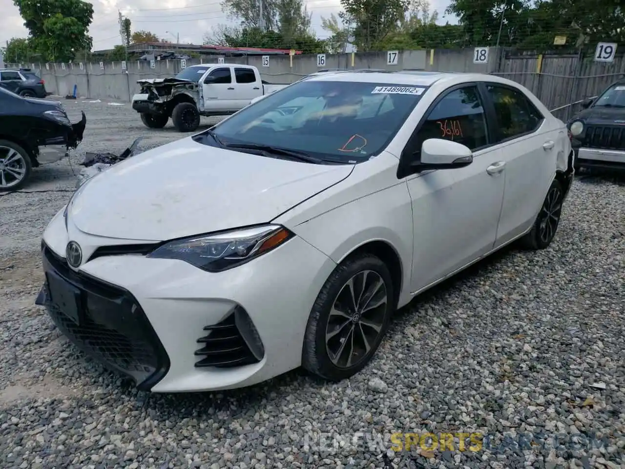 2 Photograph of a damaged car 2T1BURHE9KC155608 TOYOTA COROLLA 2019