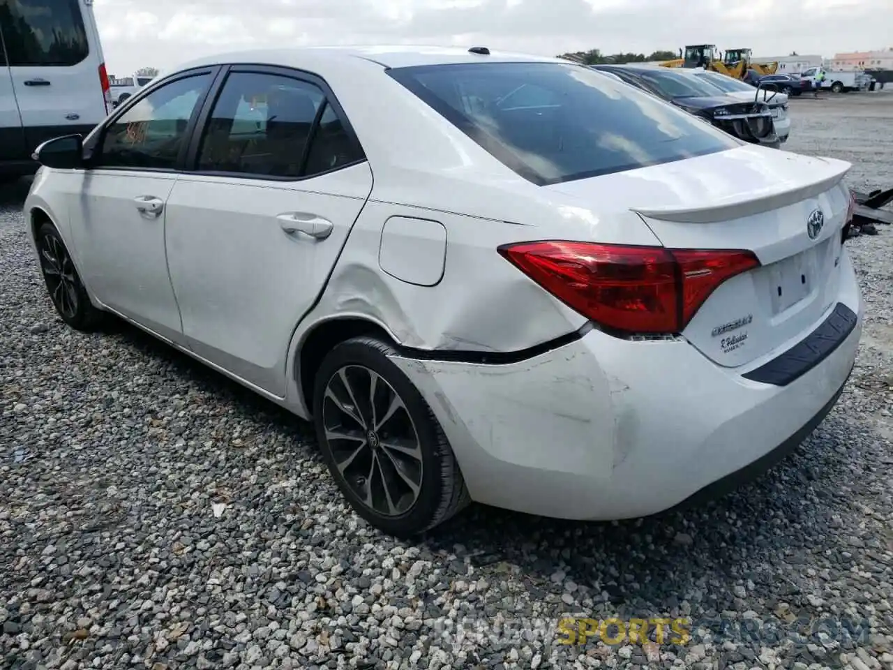 3 Photograph of a damaged car 2T1BURHE9KC155608 TOYOTA COROLLA 2019