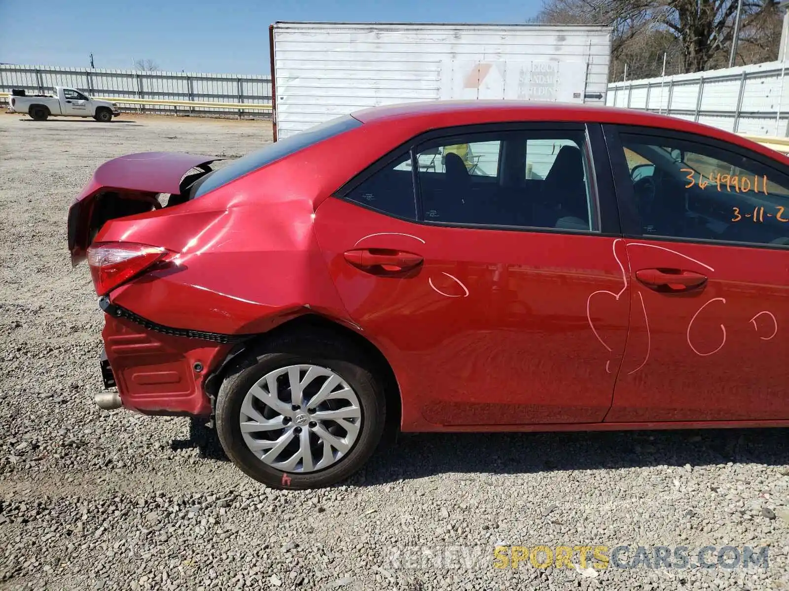 9 Photograph of a damaged car 2T1BURHE9KC155804 TOYOTA COROLLA 2019