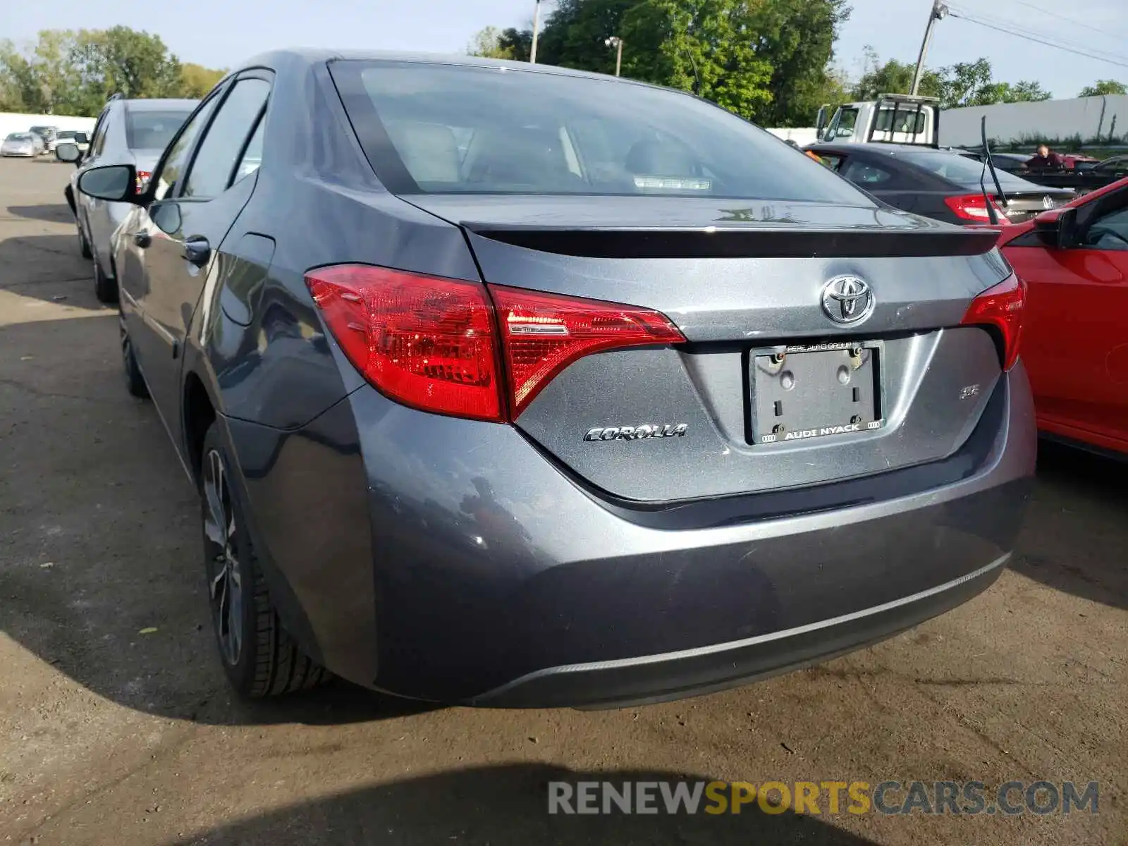 3 Photograph of a damaged car 2T1BURHE9KC155902 TOYOTA COROLLA 2019